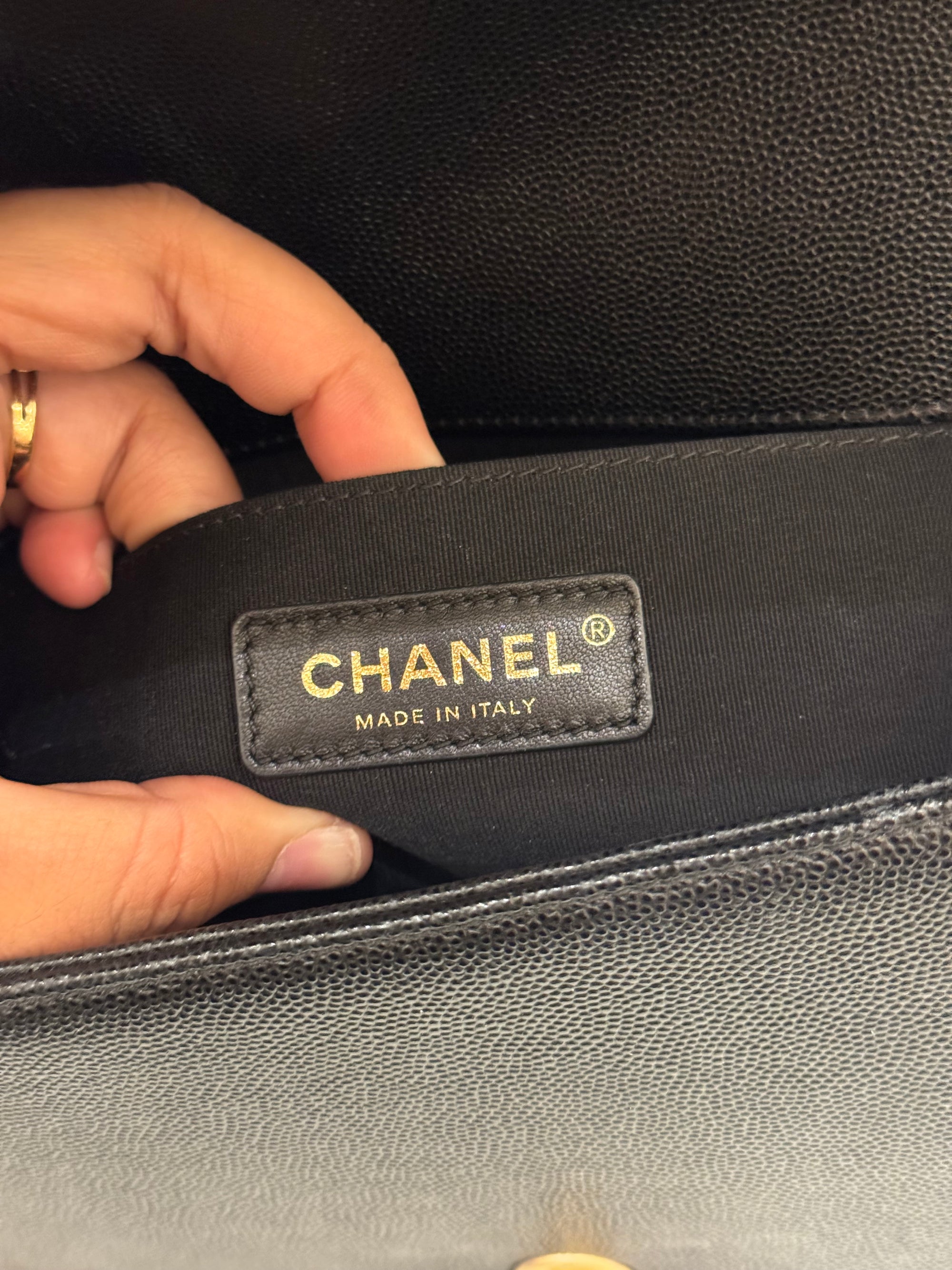 Chanel Boy Caviar Old Meidum Black GHW