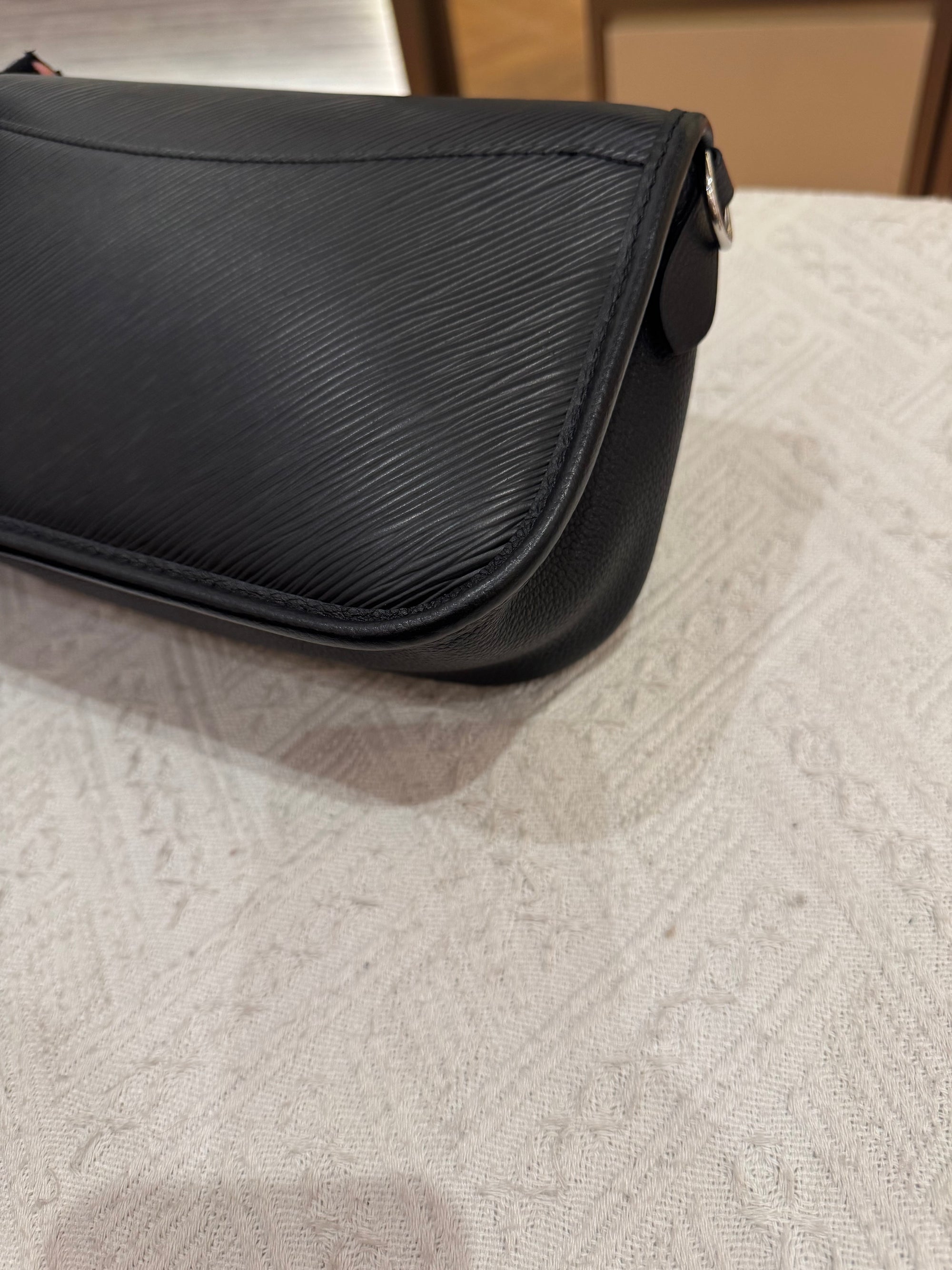 Louis Vuitton Buci