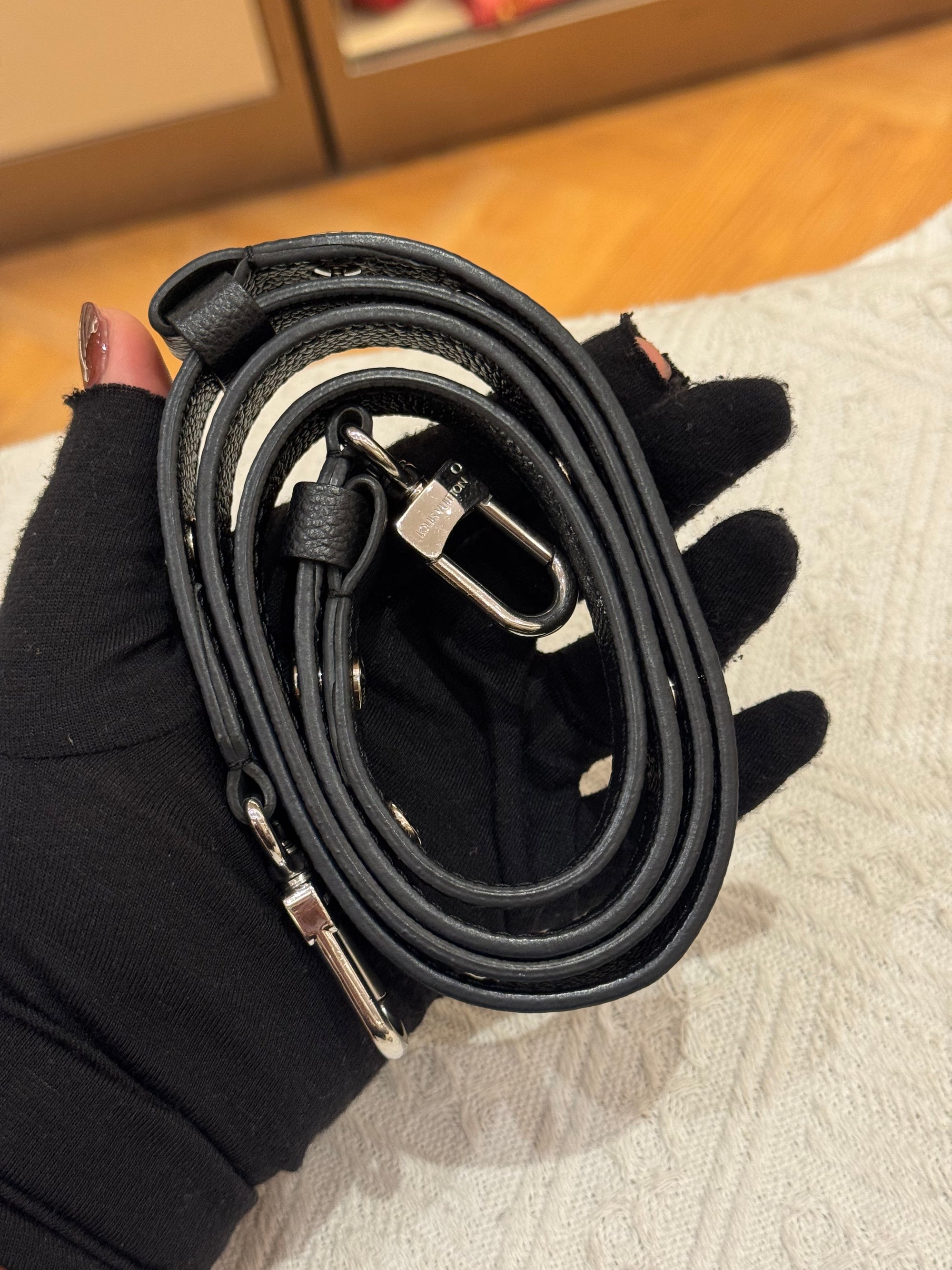 Louis Vuitton Buci