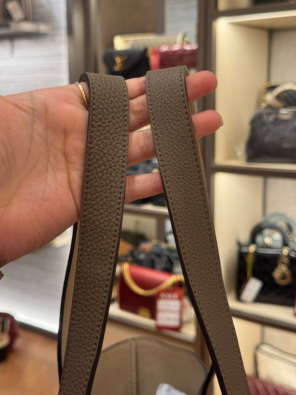 Moynat Totebag Taupe