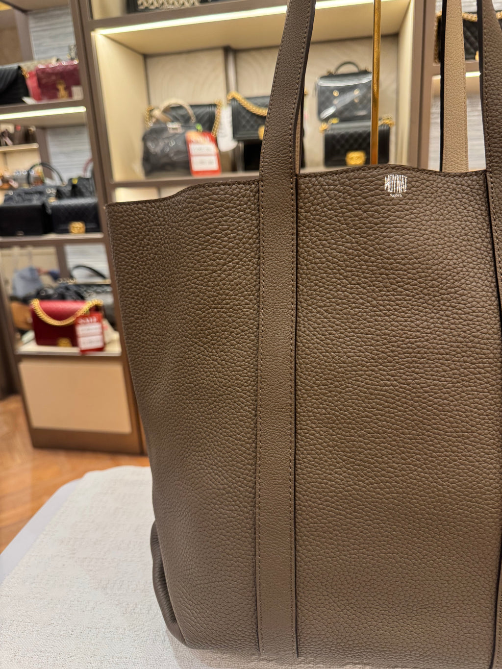 Moynat Totebag Taupe