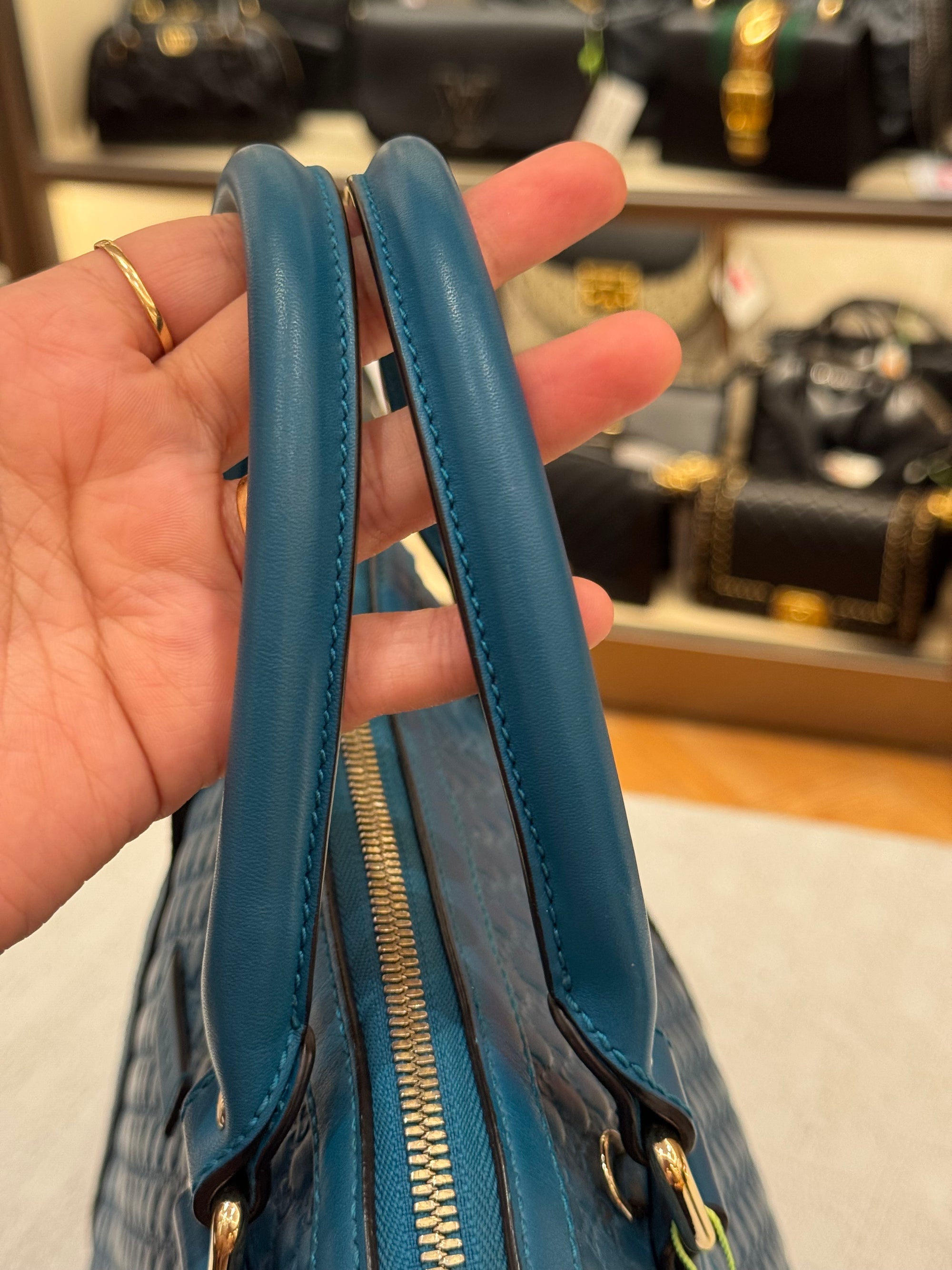 Gucci Dome Medium Turquoise Blue