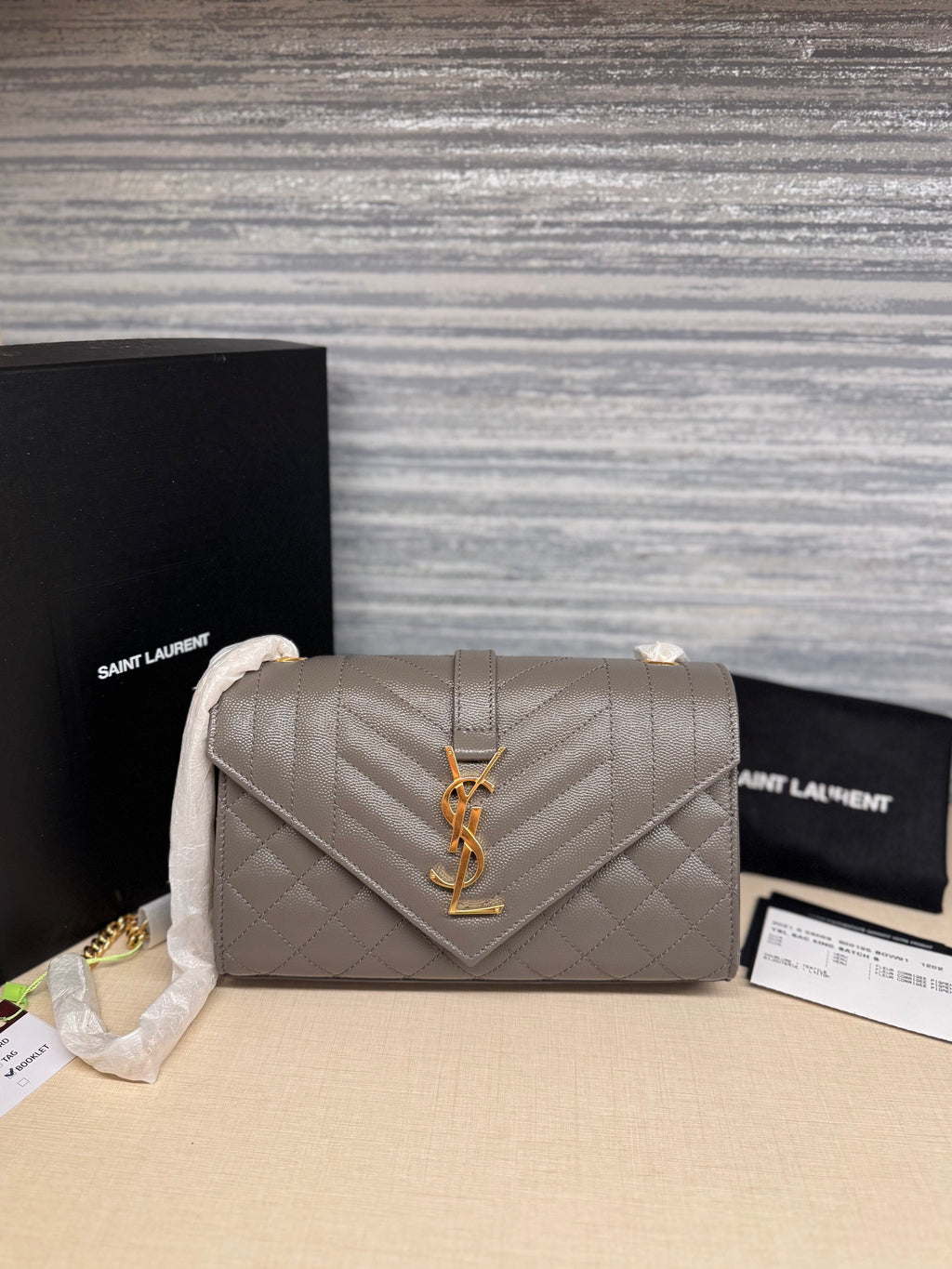 Saint Laurent Envelope Small Grey