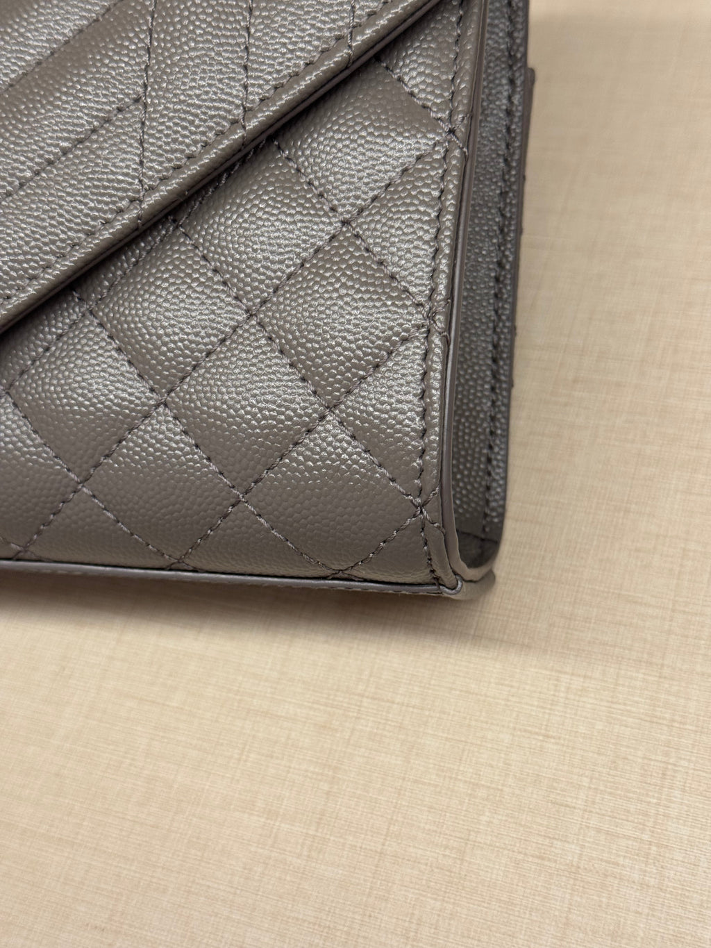 Saint Laurent Envelope Small Grey