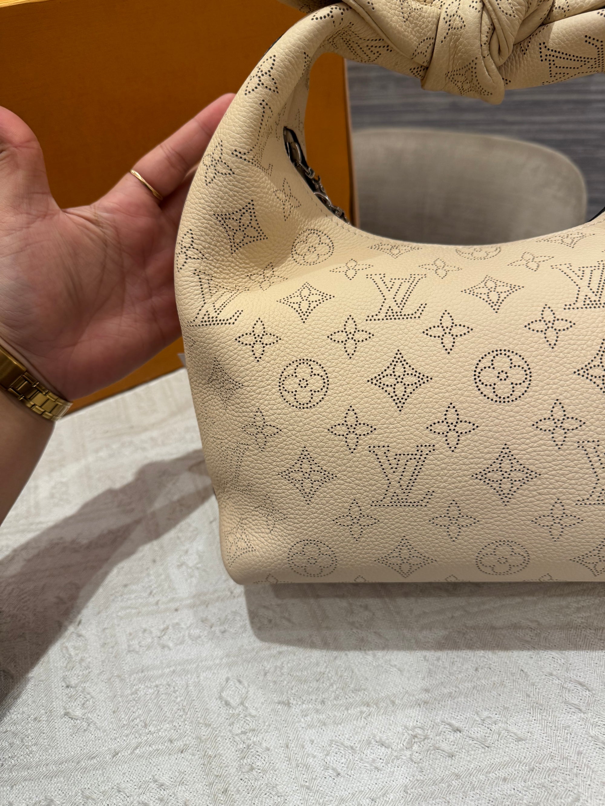 Louis Vuitton Why Knot Mahina