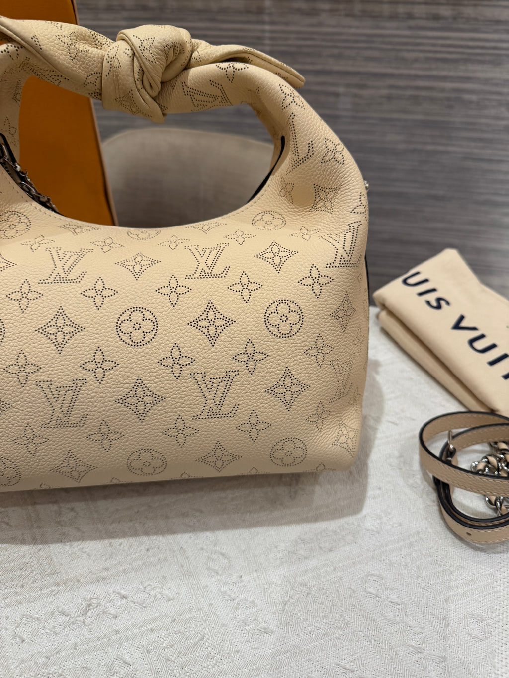 Louis Vuitton Why Knot Mahina