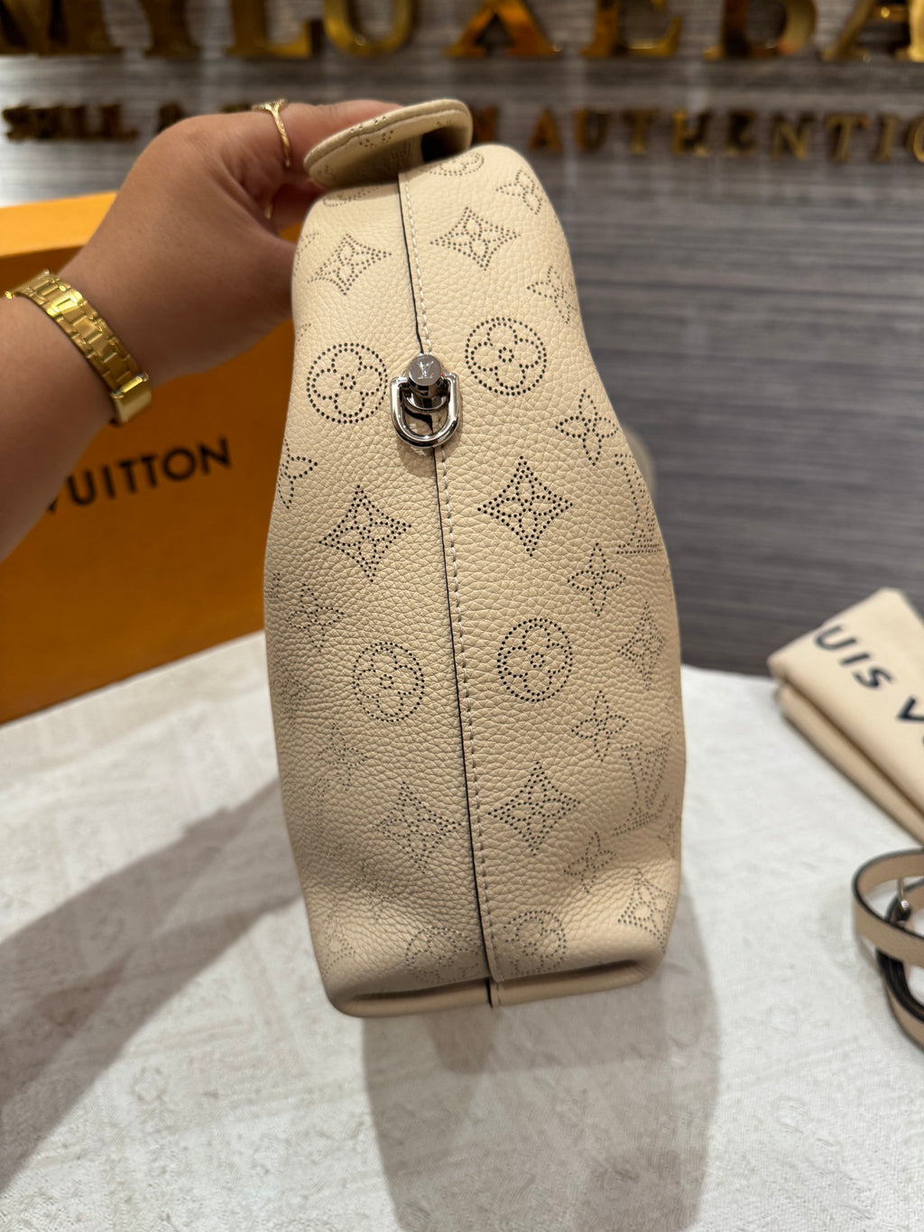 Louis Vuitton Why Knot Mahina