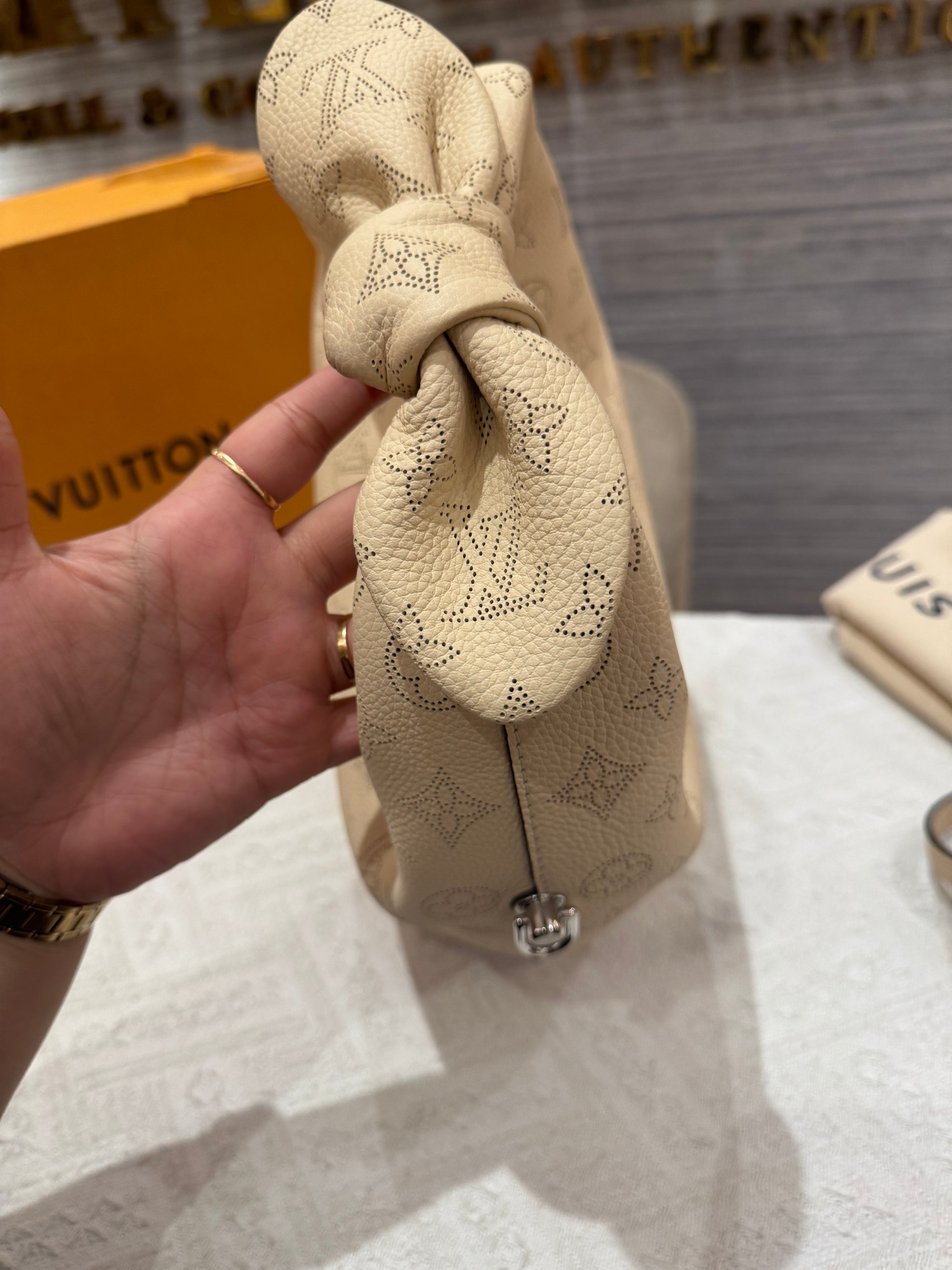 Louis Vuitton Why Knot Mahina
