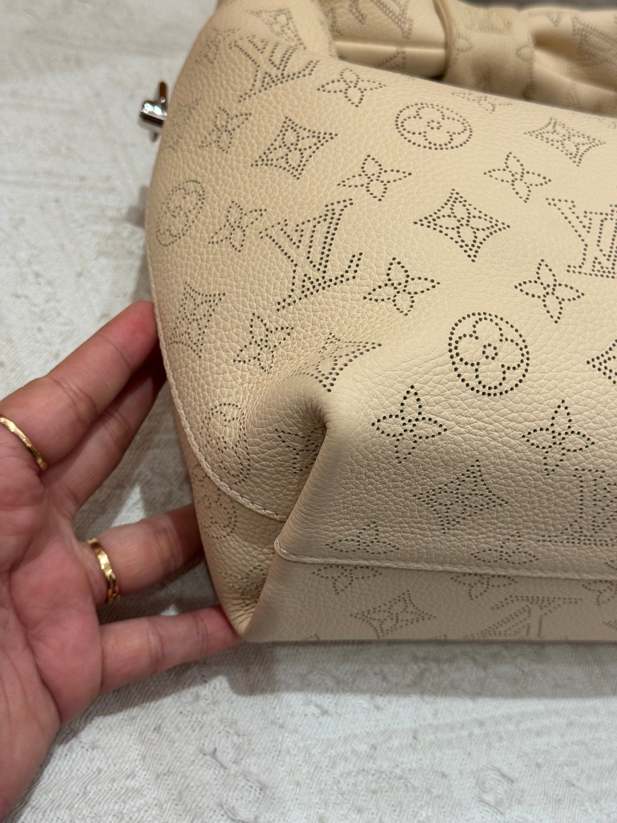 Louis Vuitton Why Knot Mahina
