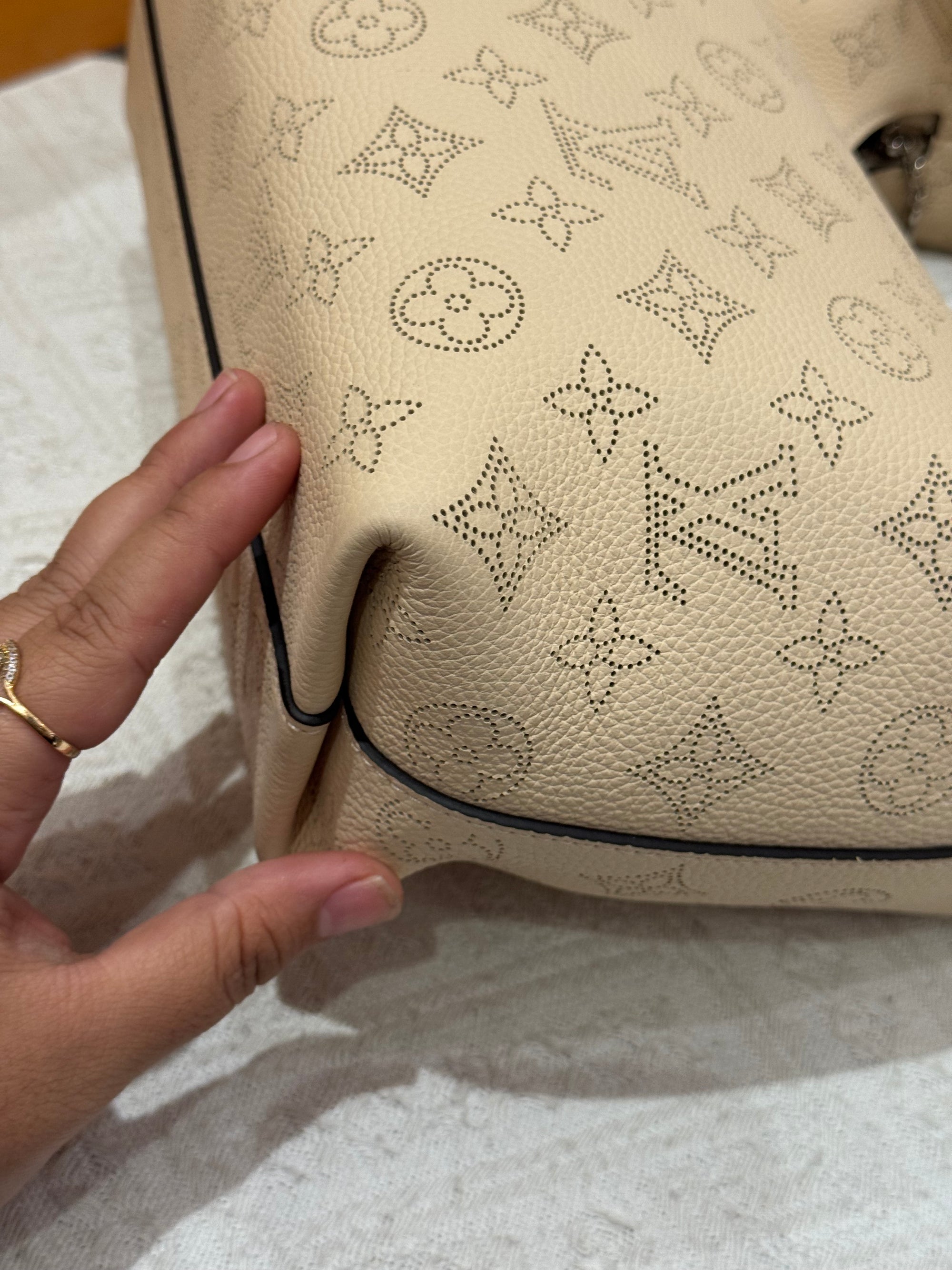 Louis Vuitton Why Knot Mahina