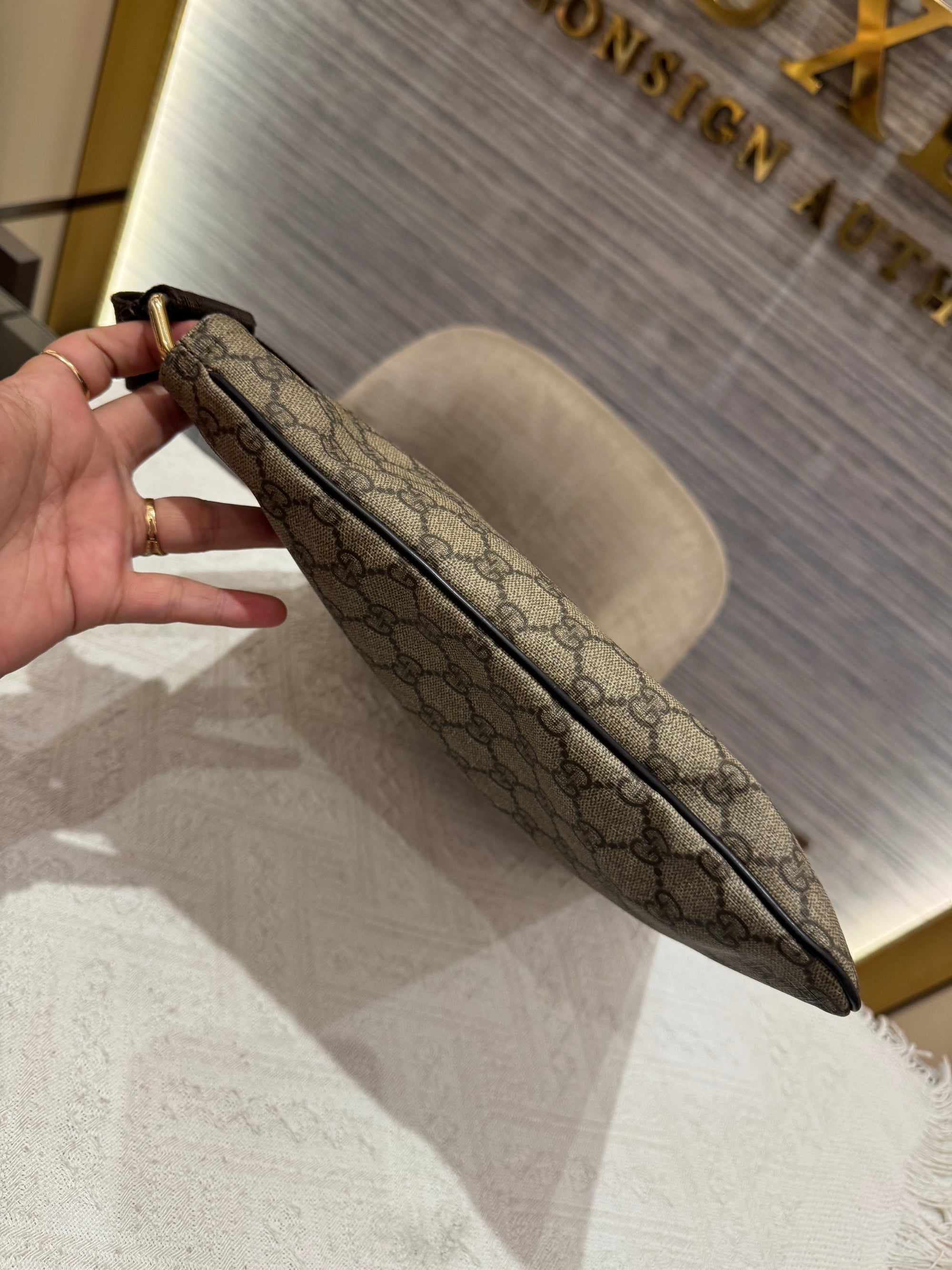 Gucci Mesenger Monogram