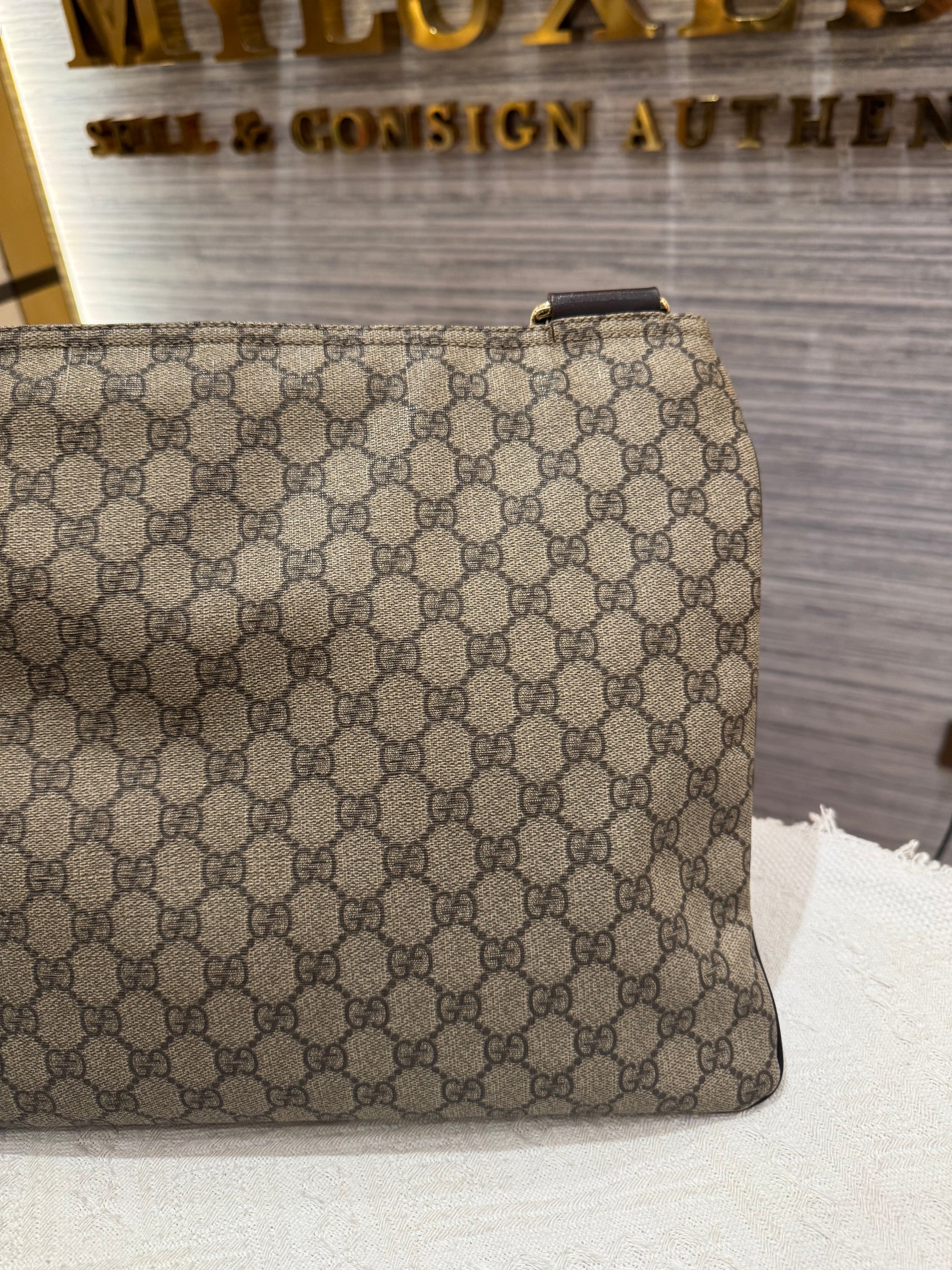 Gucci Mesenger Monogram