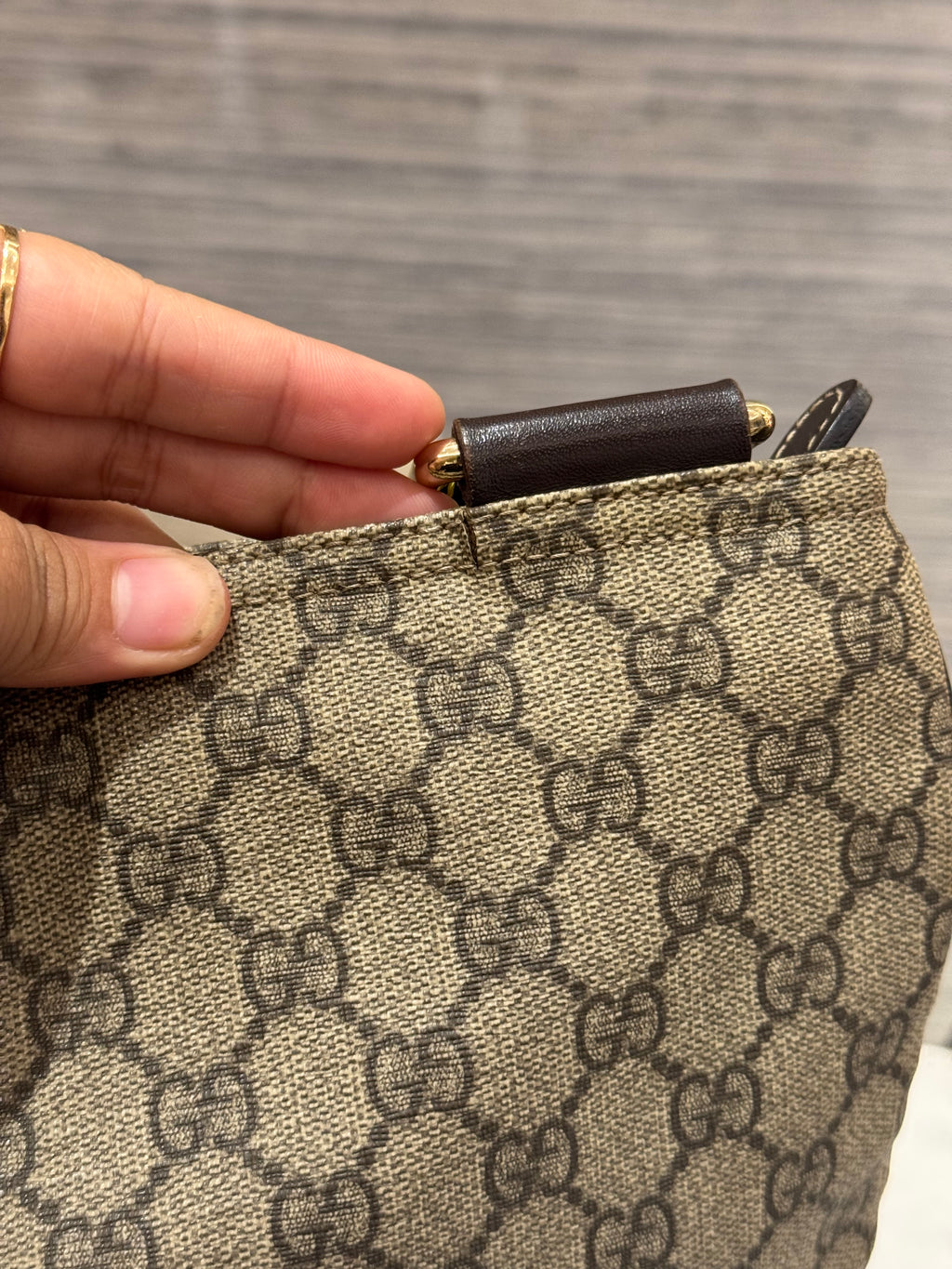 Gucci Mesenger Monogram