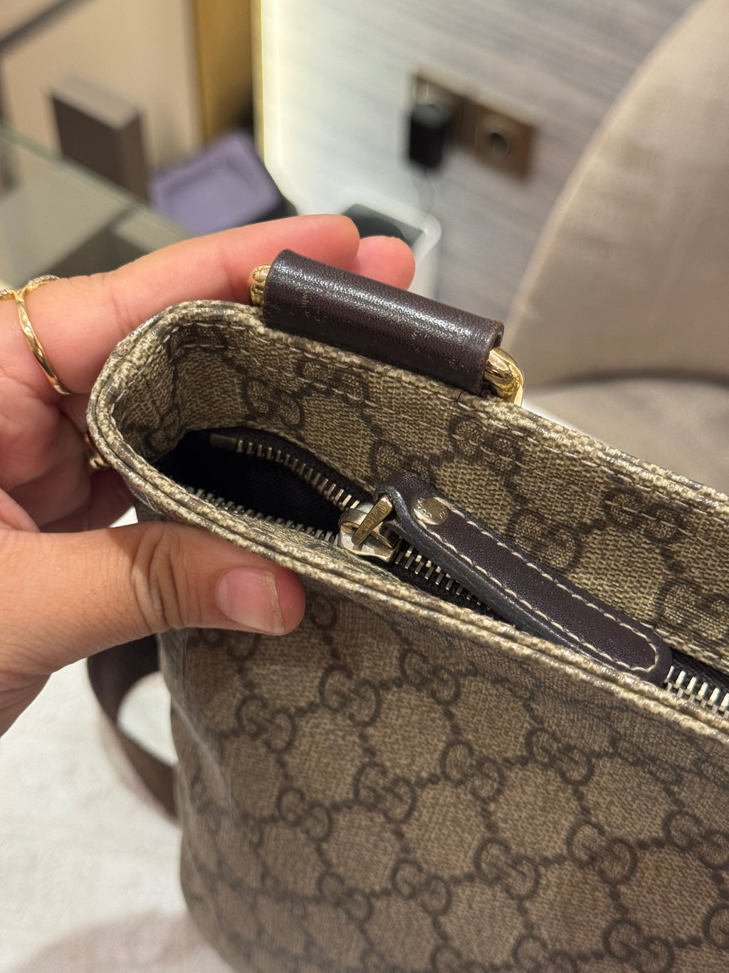 Gucci Mesenger Monogram
