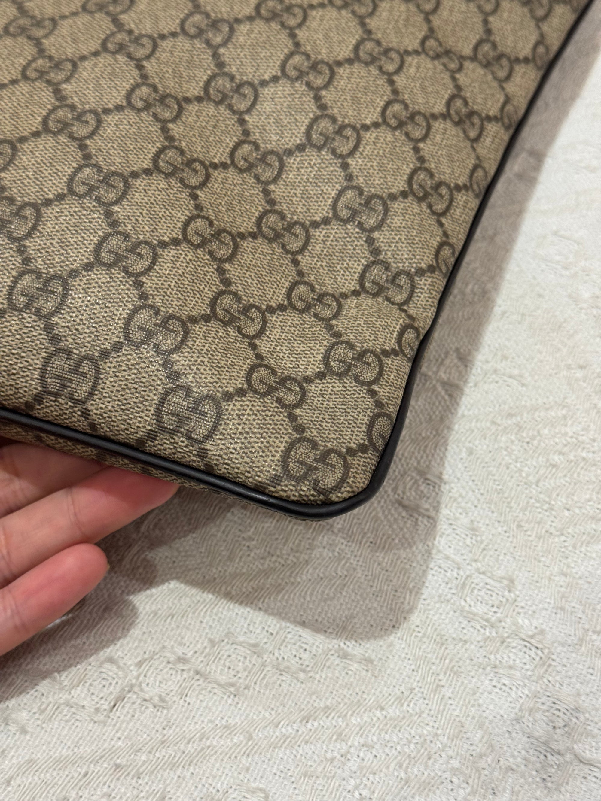 Gucci Mesenger Monogram
