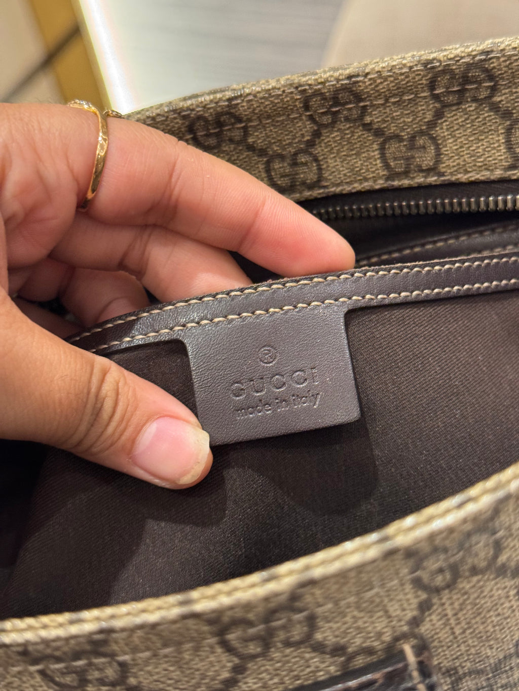 Gucci Mesenger Monogram
