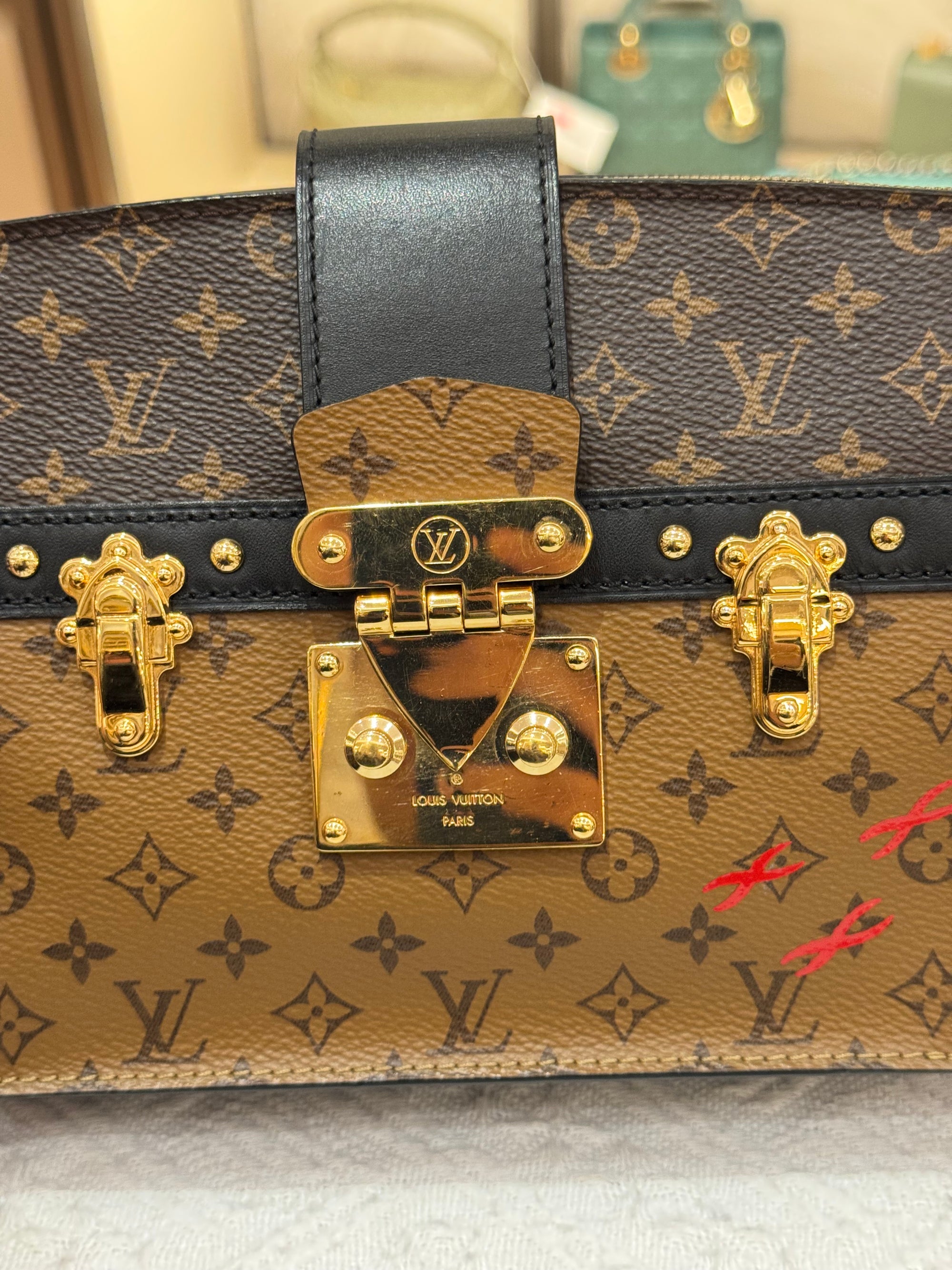 Louis Vutton Trunk Monogram Reversed
