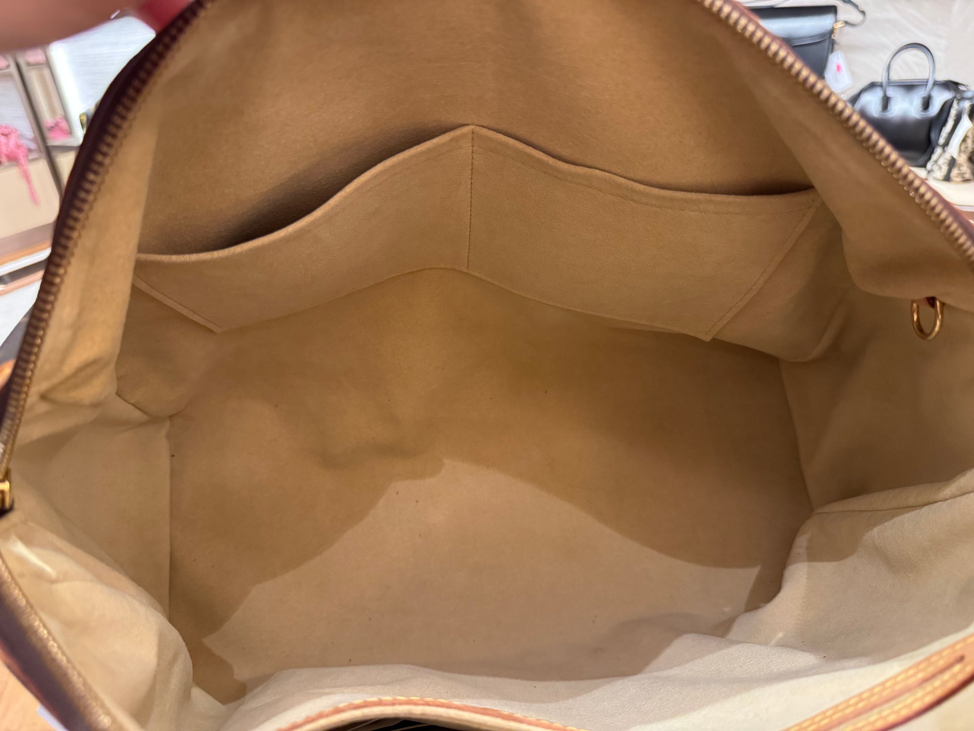 Louis Vuitton Retiro GM Monogram
