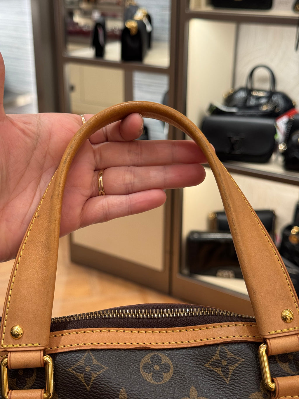 Louis Vuitton Retiro GM Monogram