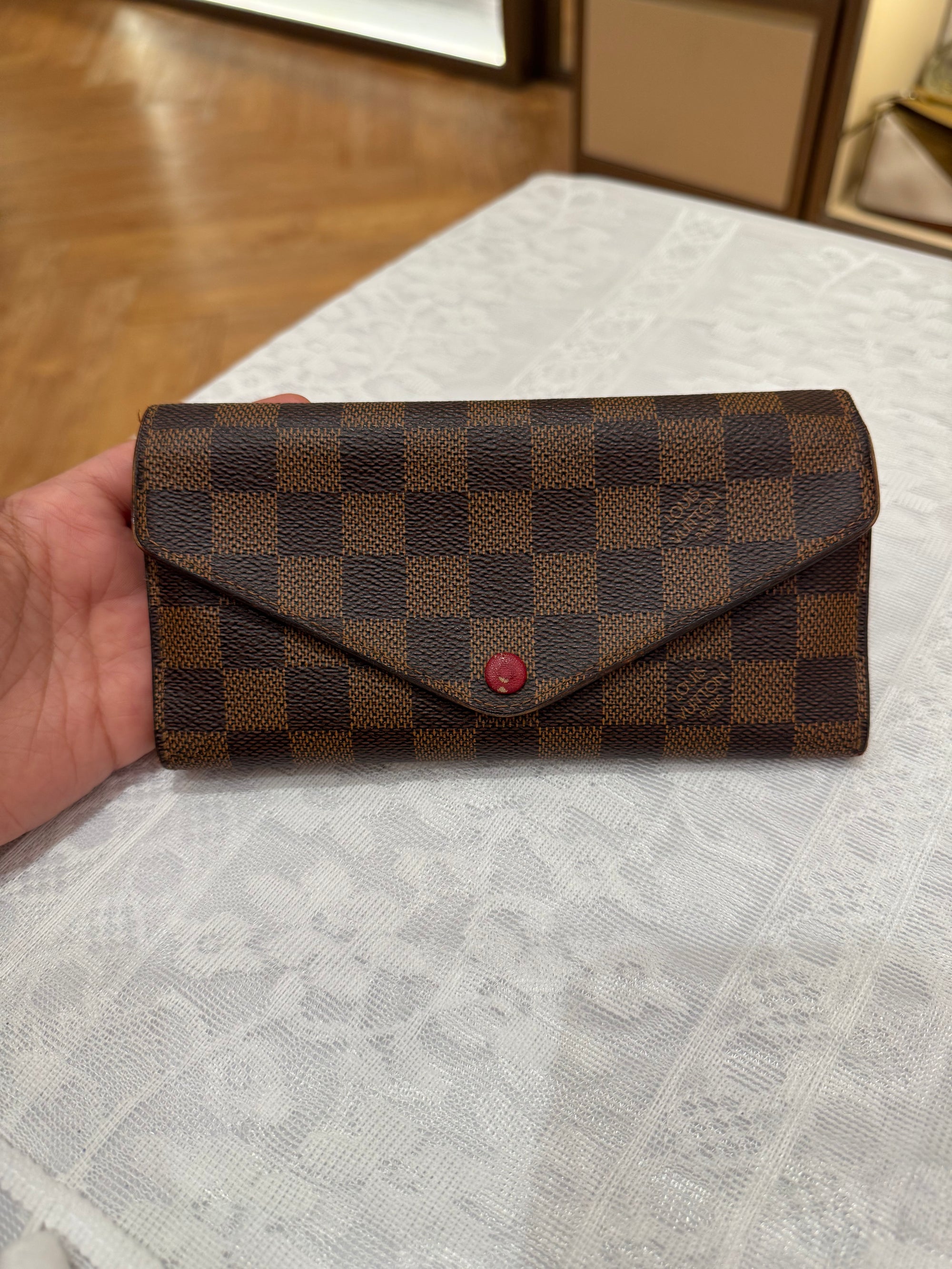 Louis Vuitton Josephine Wallet Damier