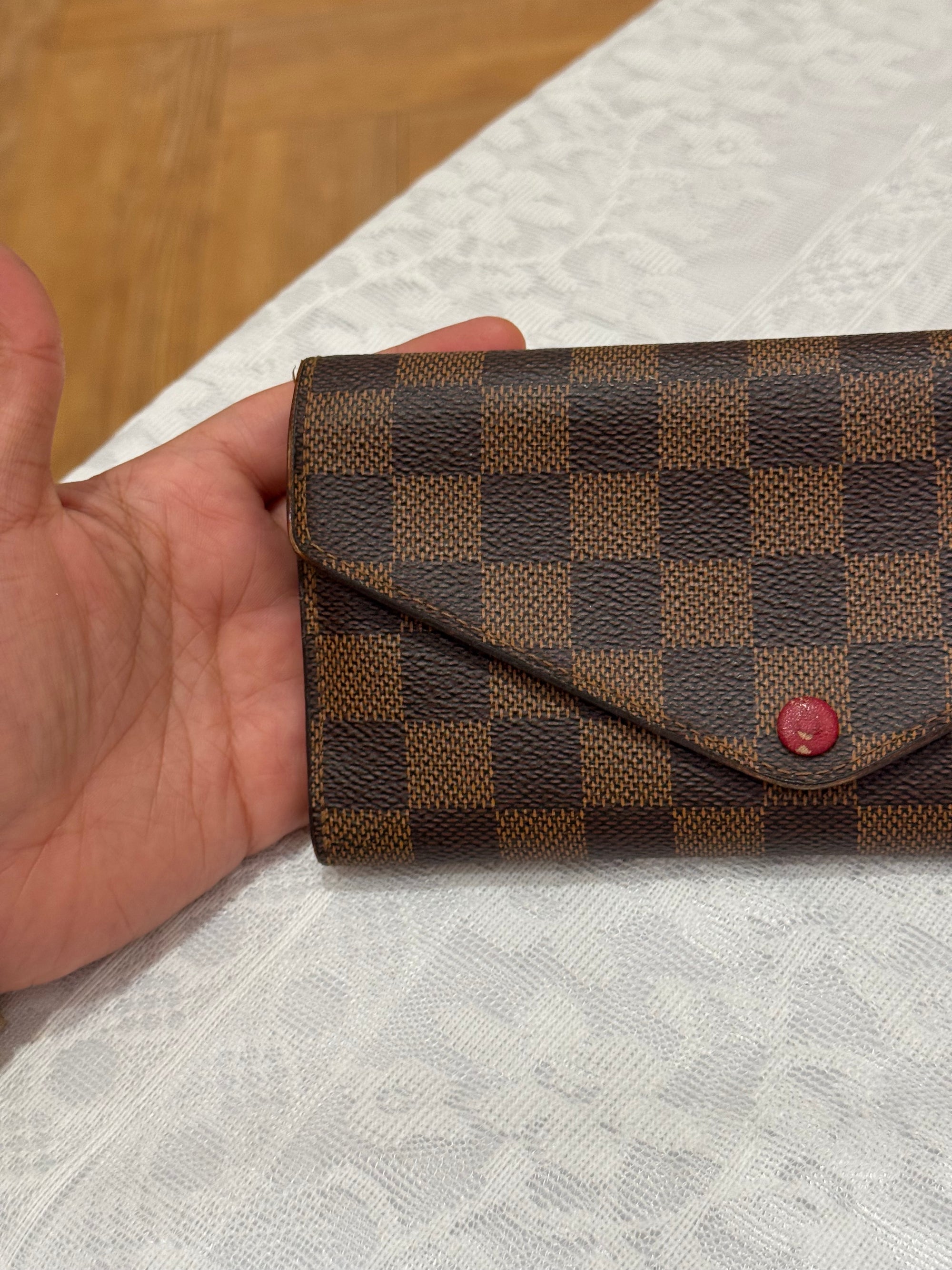 Louis Vuitton Josephine Wallet Damier