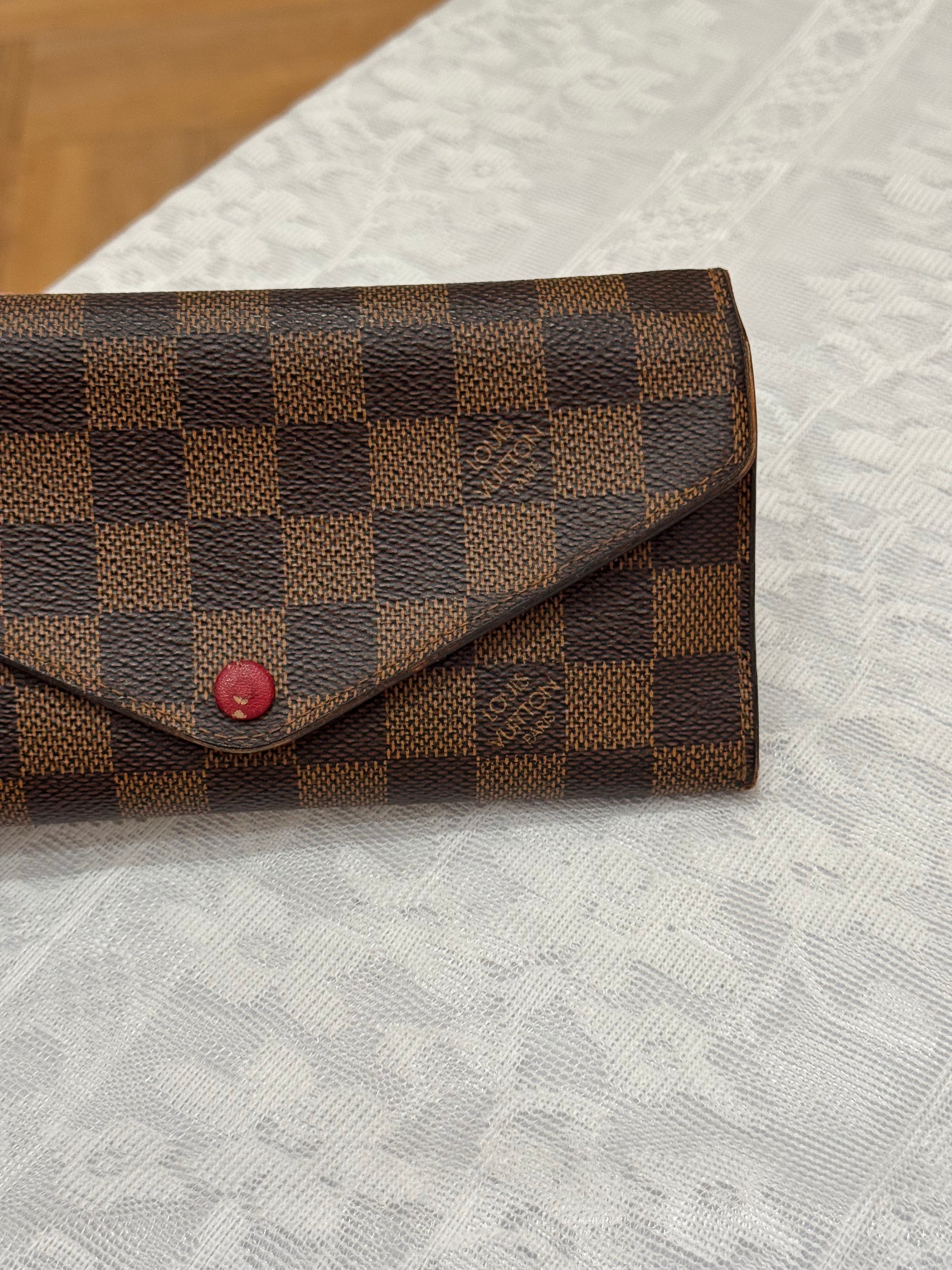 Louis Vuitton Josephine Wallet Damier