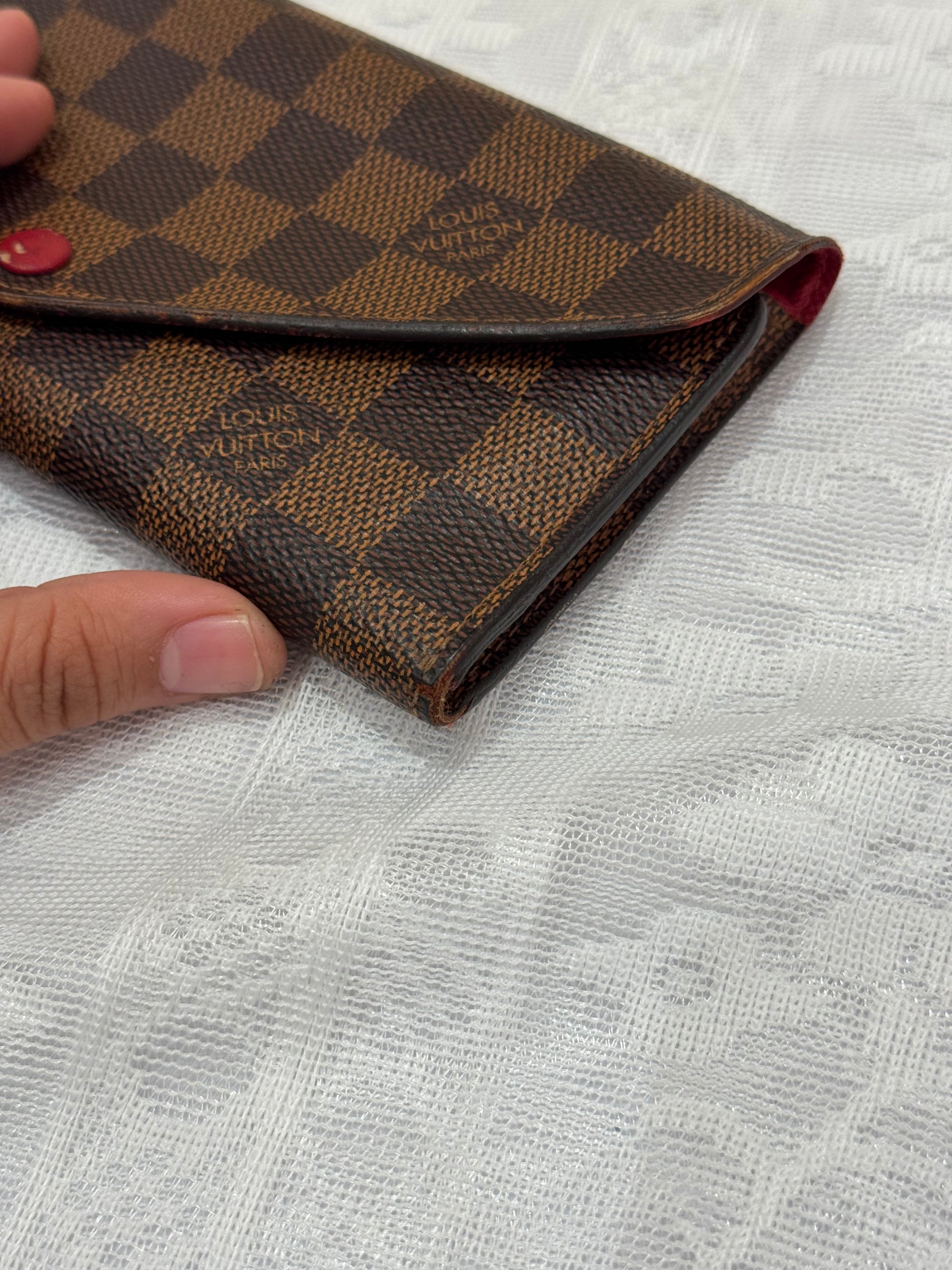 Louis Vuitton Josephine Wallet Damier