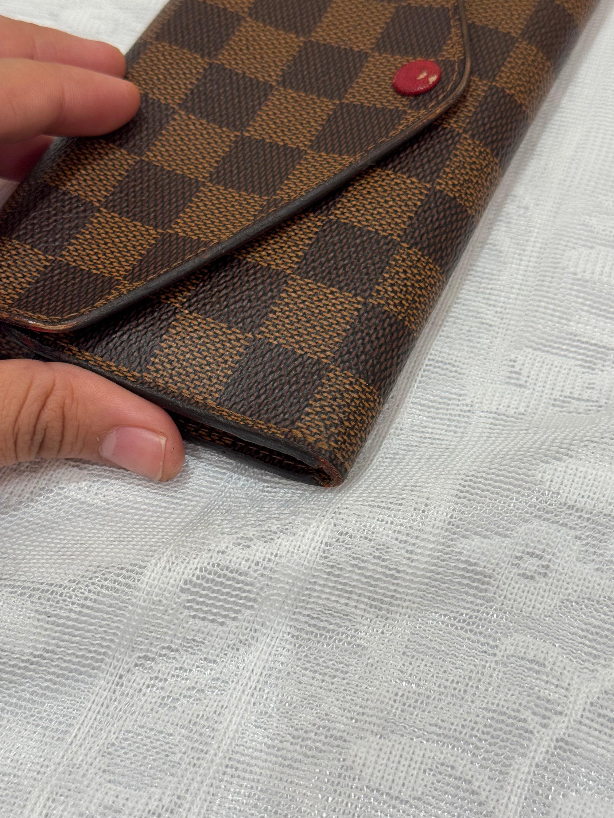 Louis Vuitton Josephine Wallet Damier