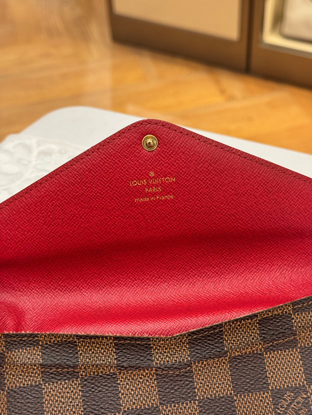Louis Vuitton Josephine Wallet Damier