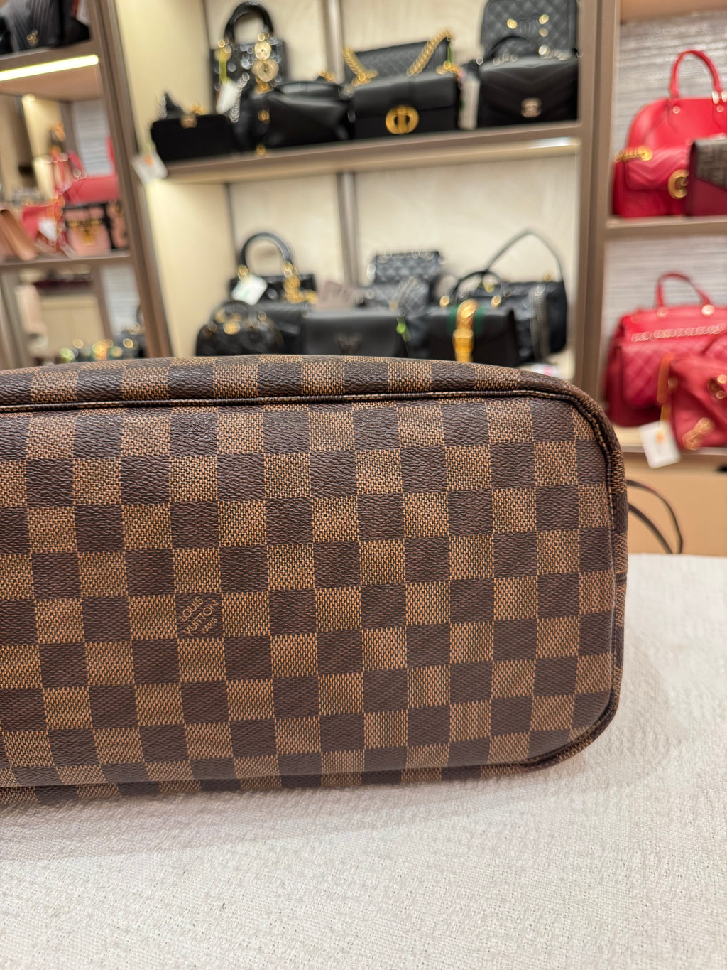 Louis Vuitton Neverfull MM Damier