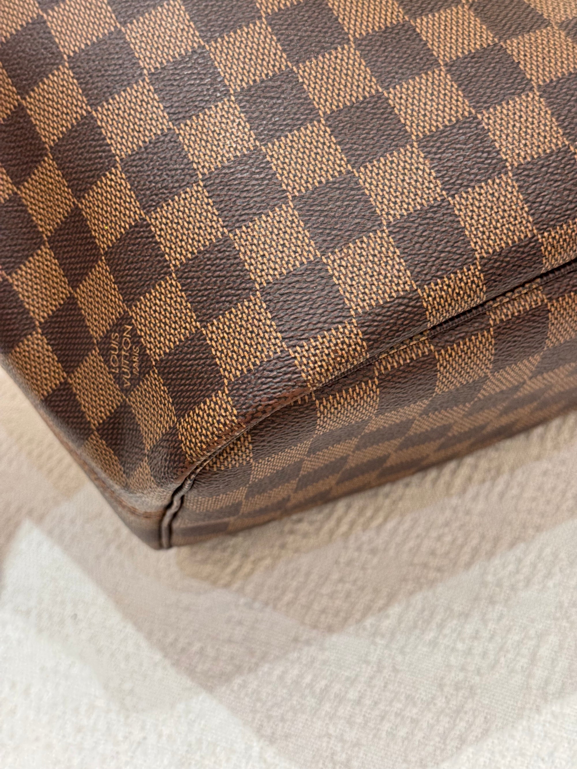 Louis Vuitton Neverfull MM Damier