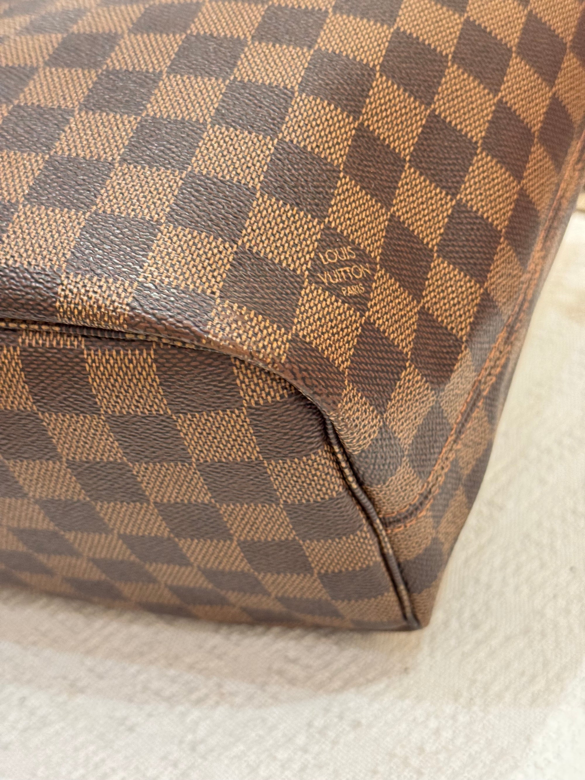 Louis Vuitton Neverfull MM Damier
