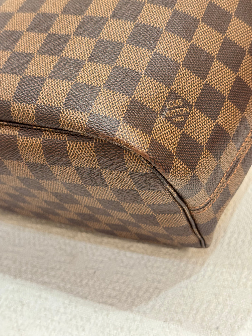 Louis Vuitton Neverfull MM Damier