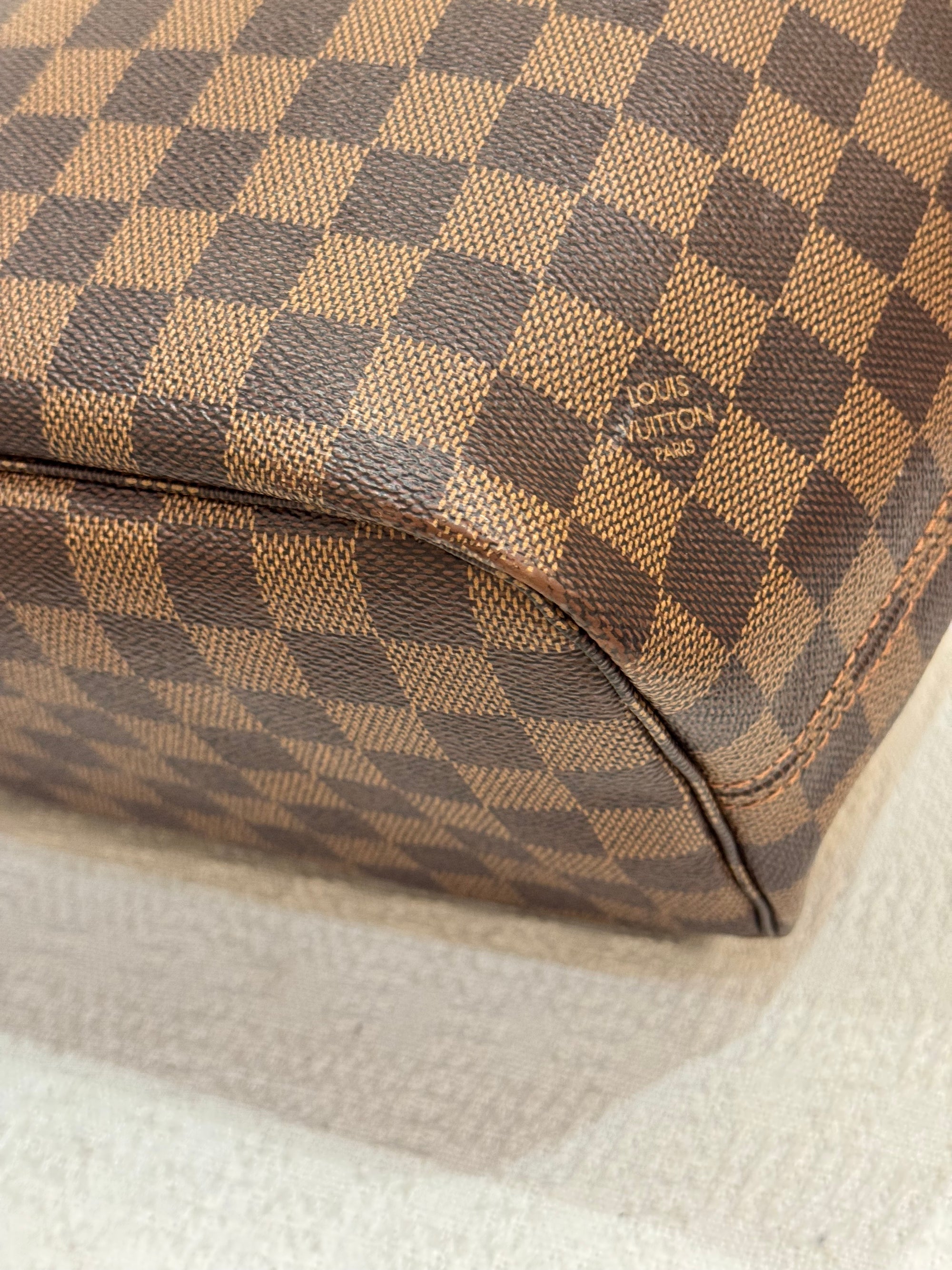 Louis Vuitton Neverfull MM Damier