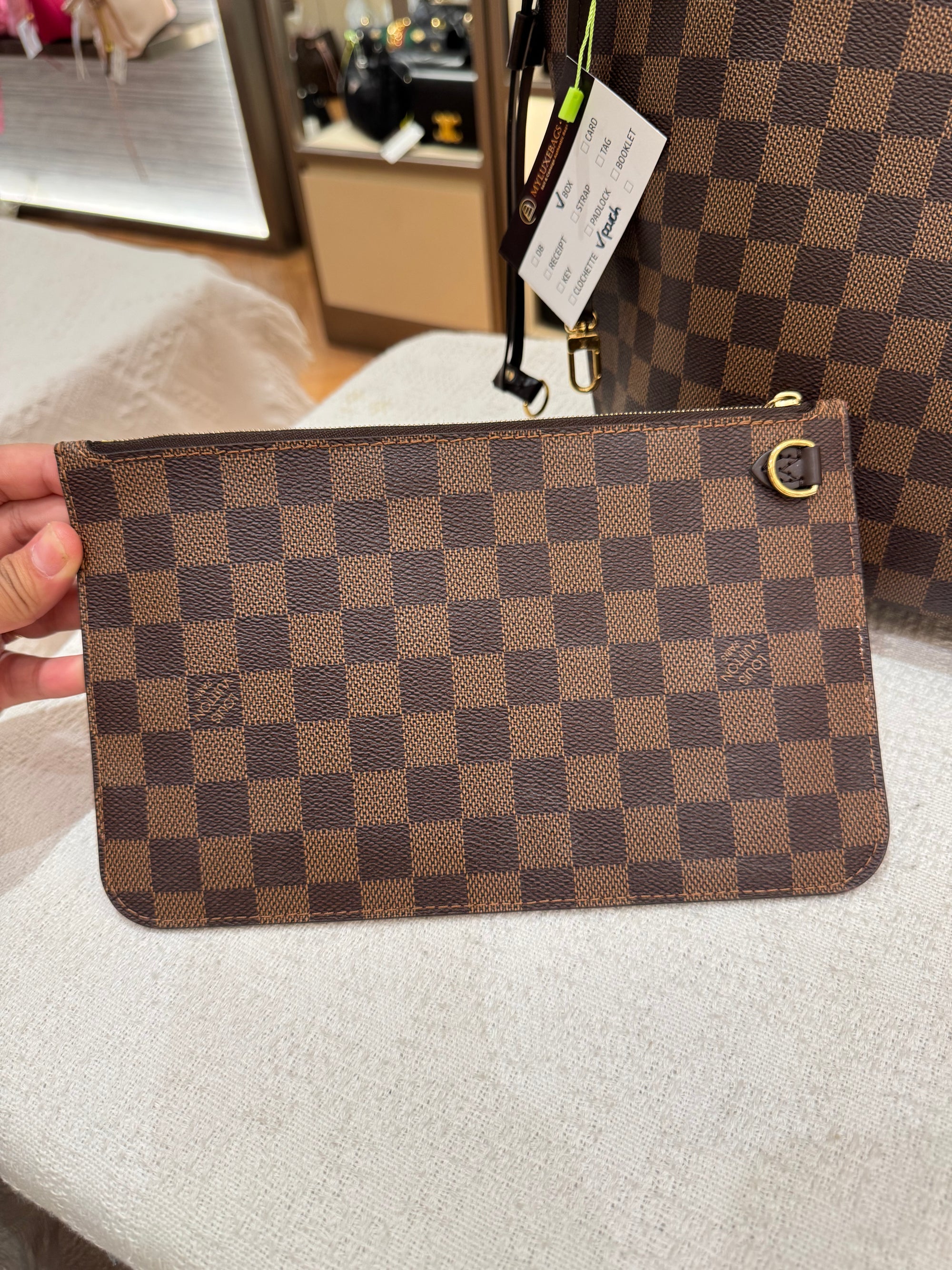 Louis Vuitton Neverfull MM Damier