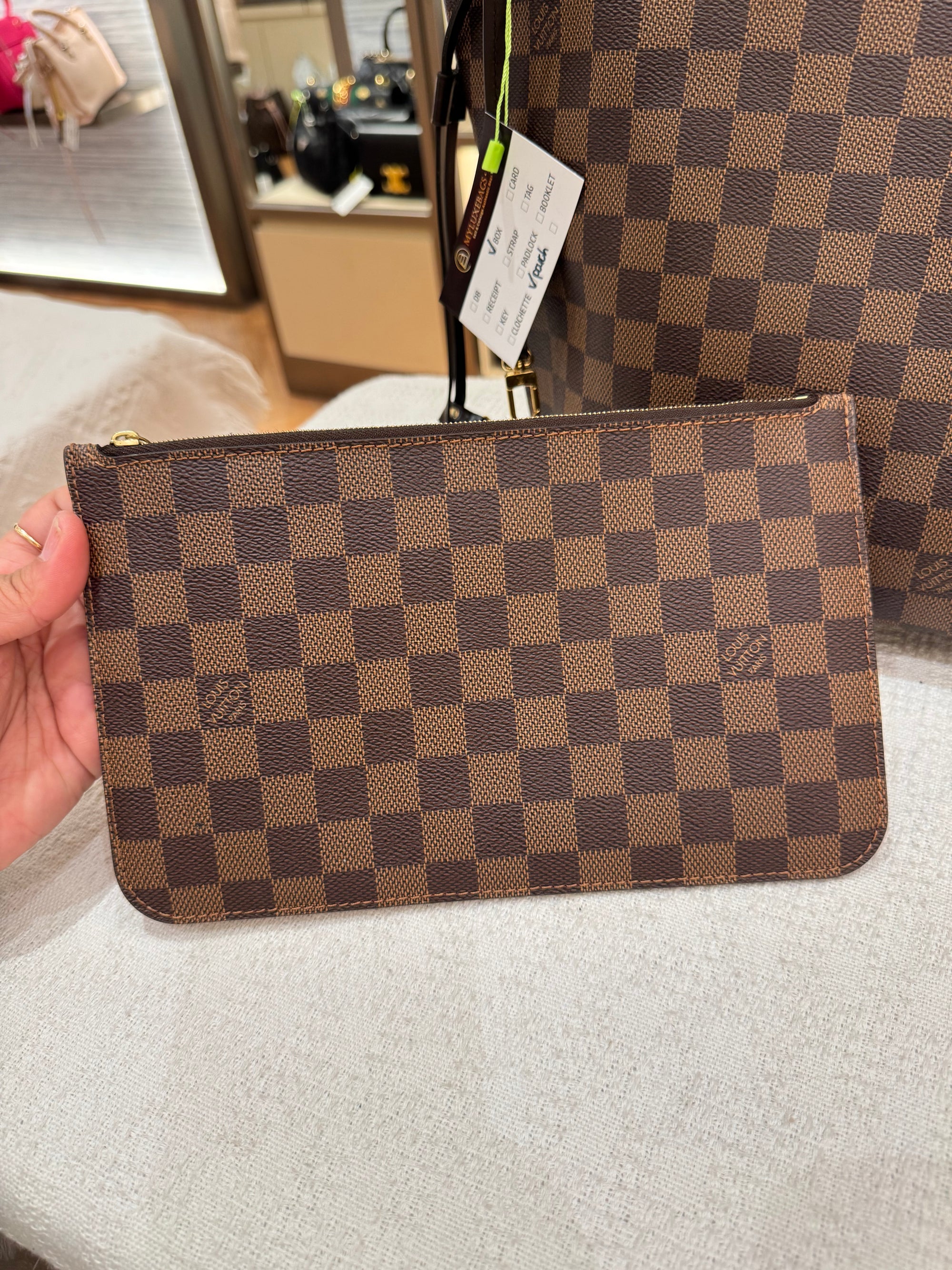 Louis Vuitton Neverfull MM Damier