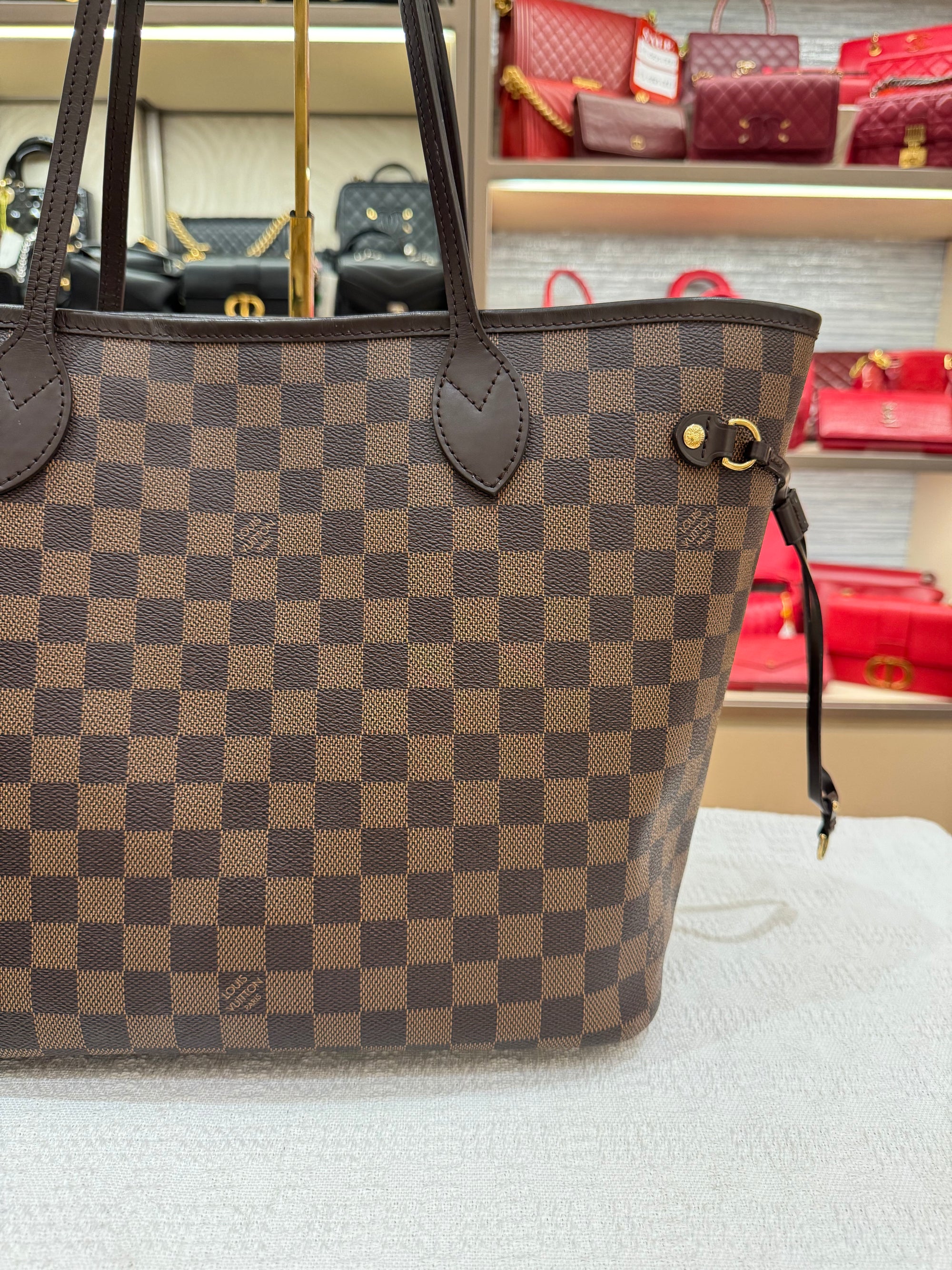 Louis Vuitton Neverfull MM Damier