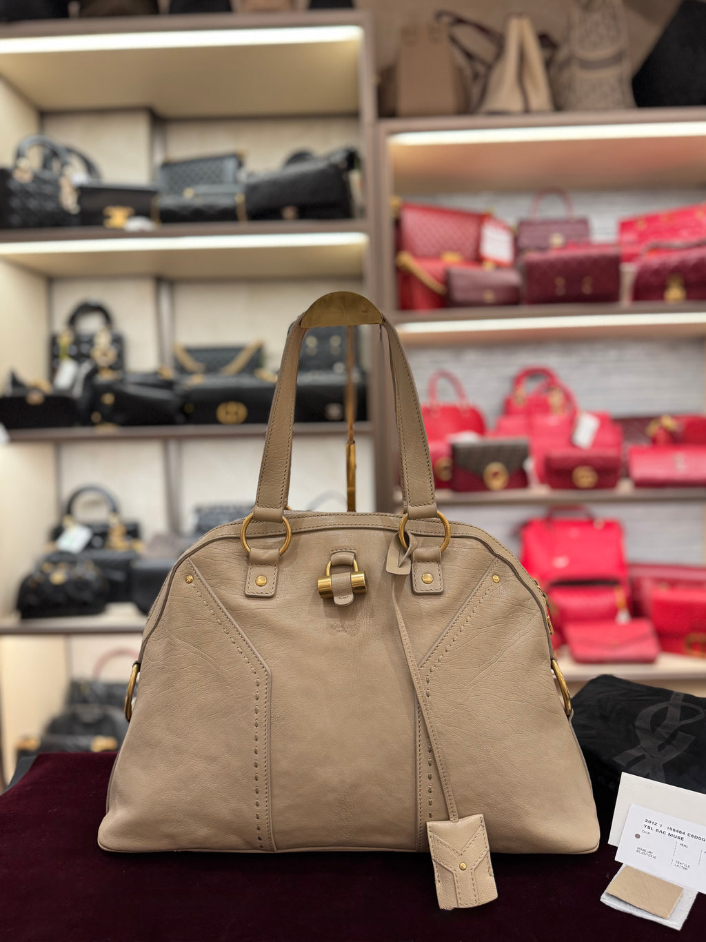 Yves Saint Laurent Muse Shoulder