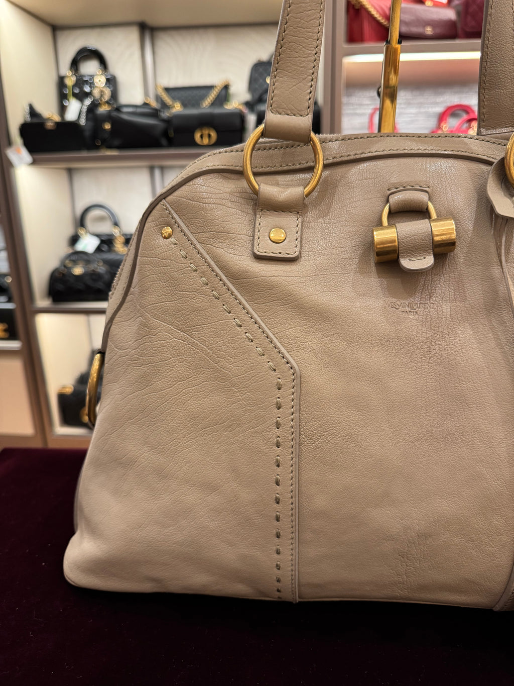 Yves Saint Laurent Muse Shoulder