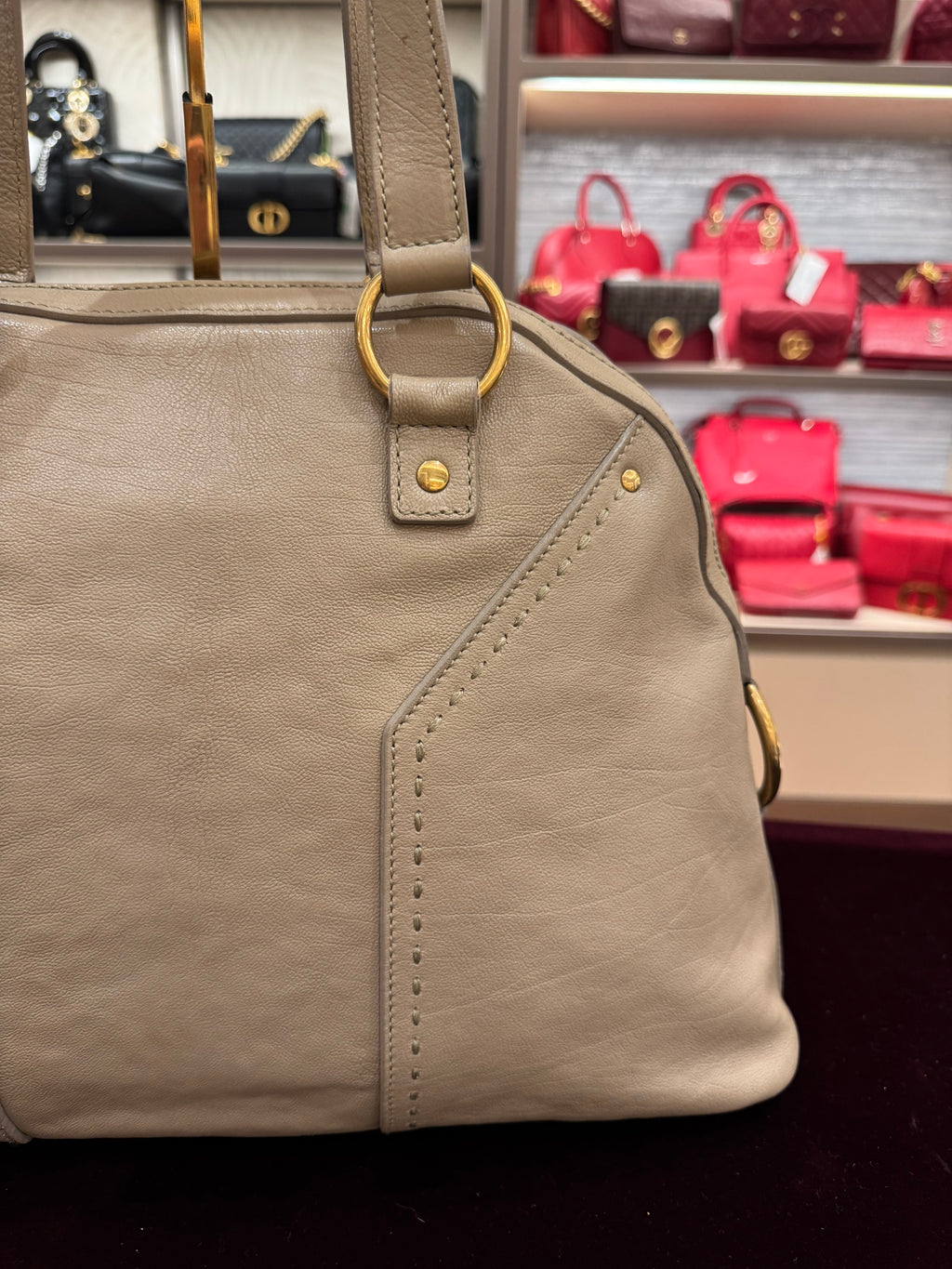 Yves Saint Laurent Muse Shoulder