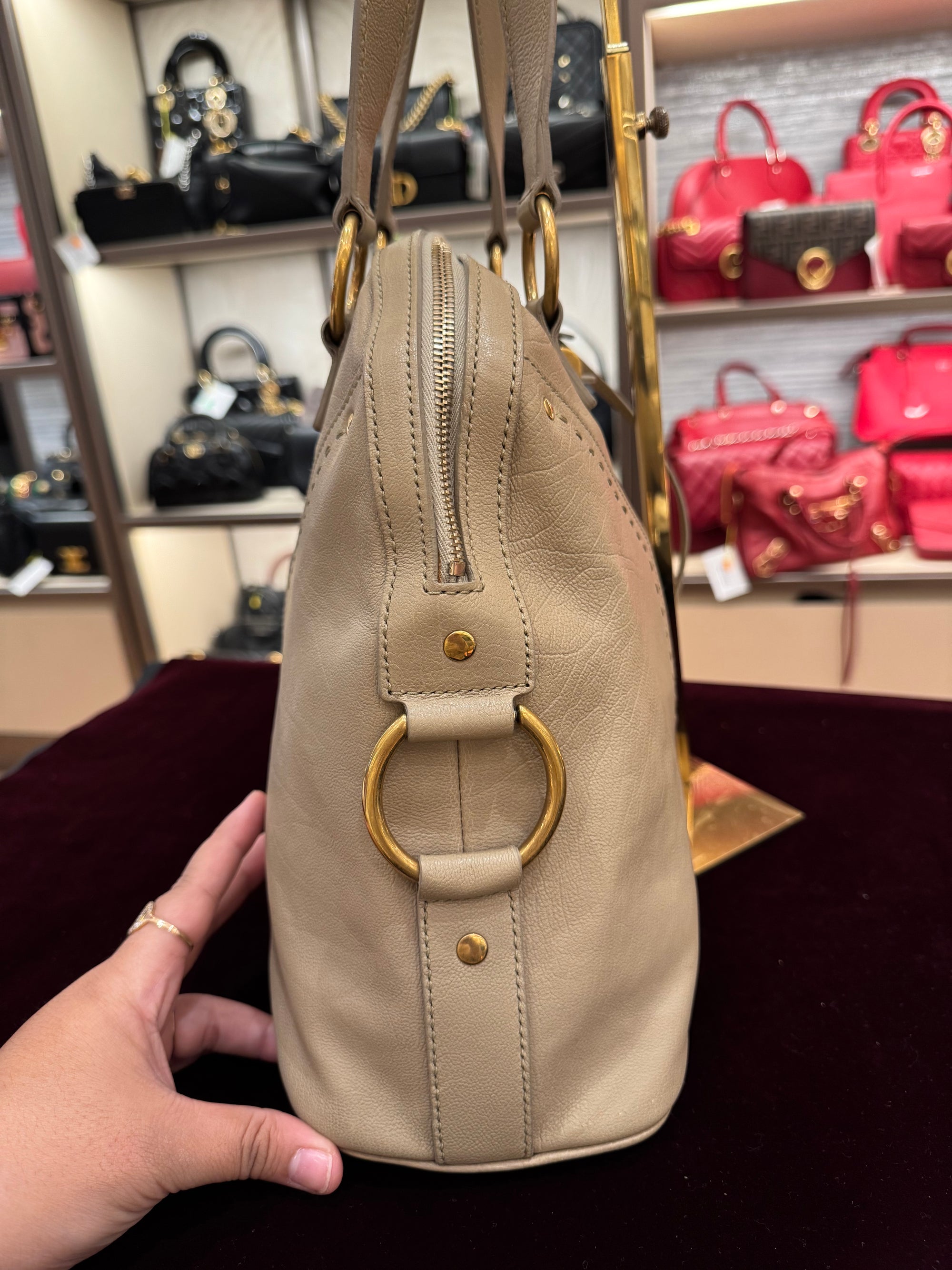 Yves Saint Laurent Muse Shoulder