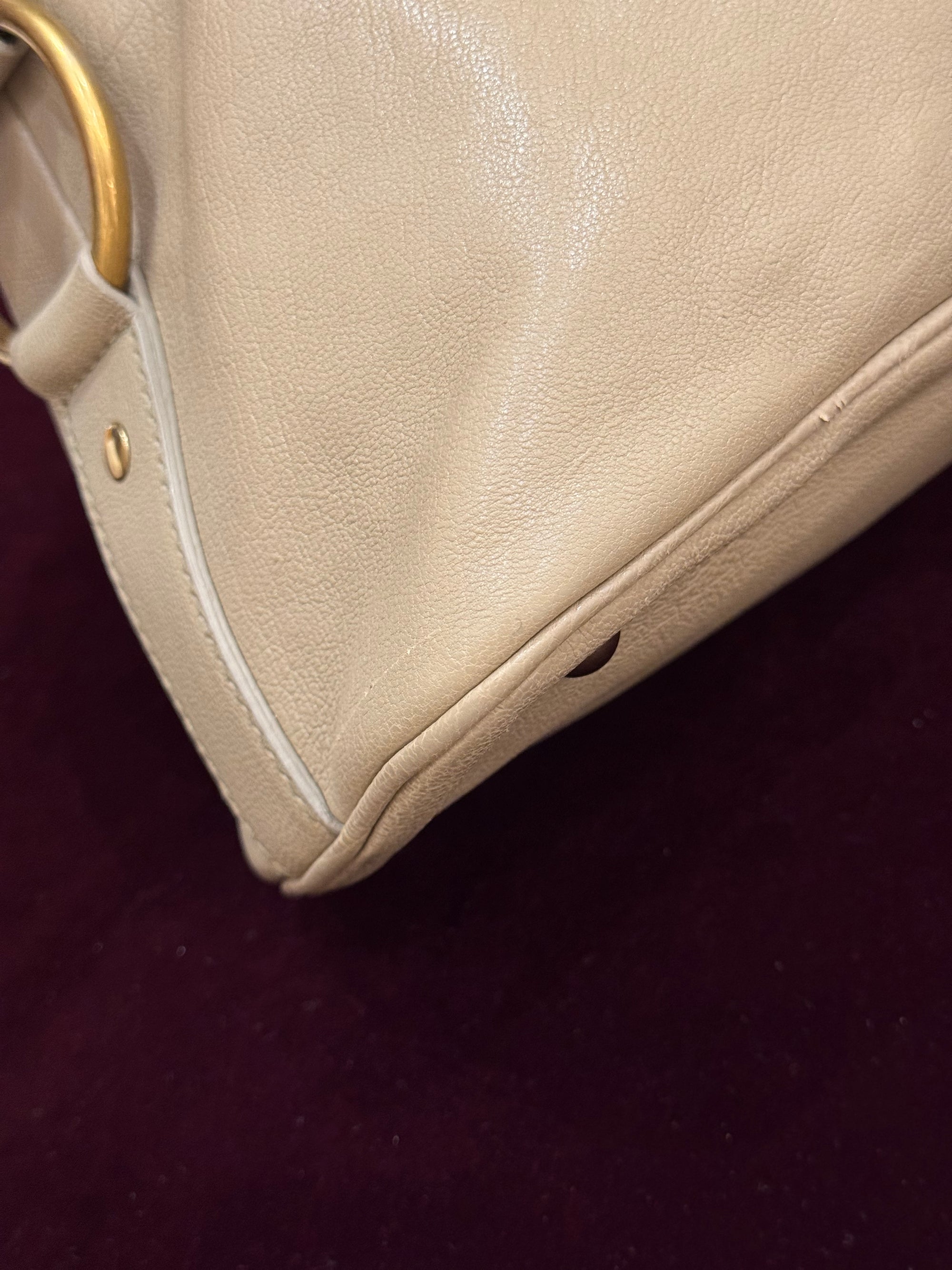 Yves Saint Laurent Muse Shoulder