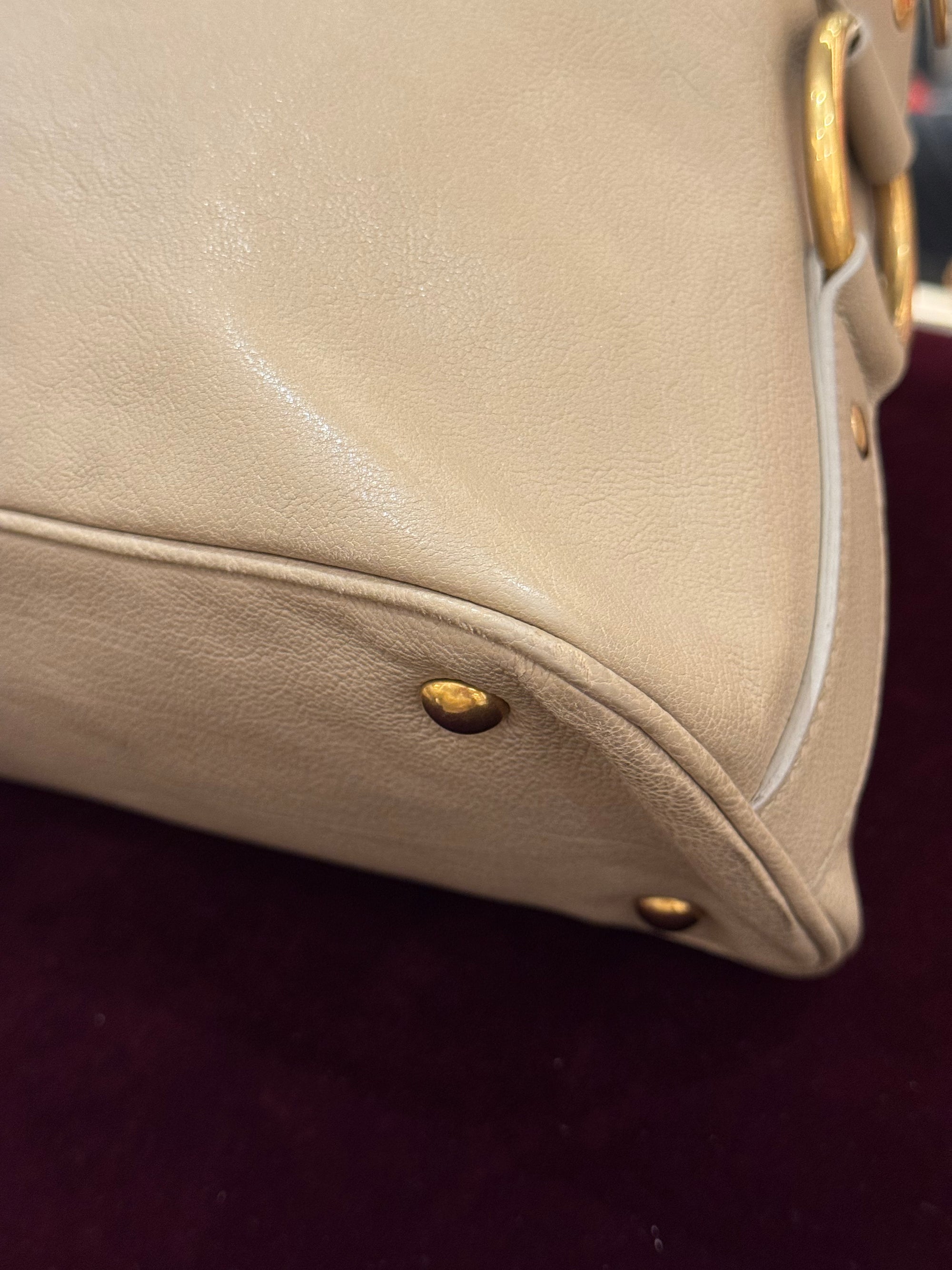 Yves Saint Laurent Muse Shoulder