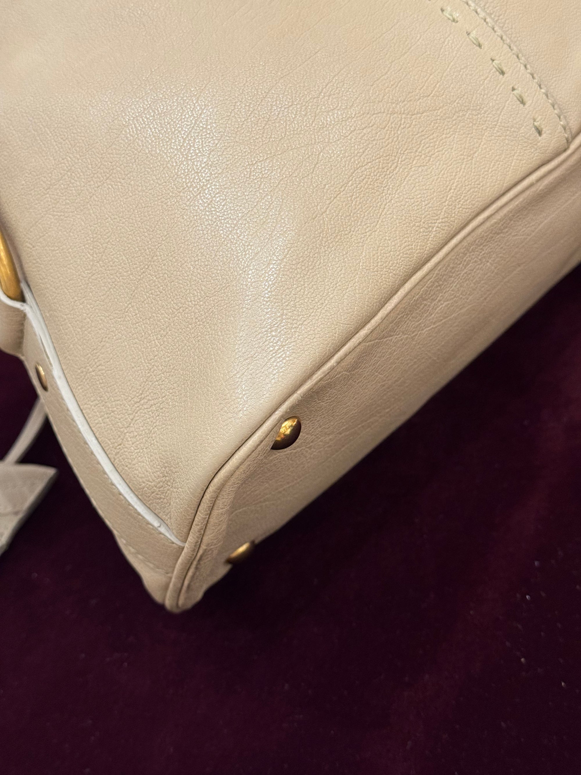 Yves Saint Laurent Muse Shoulder