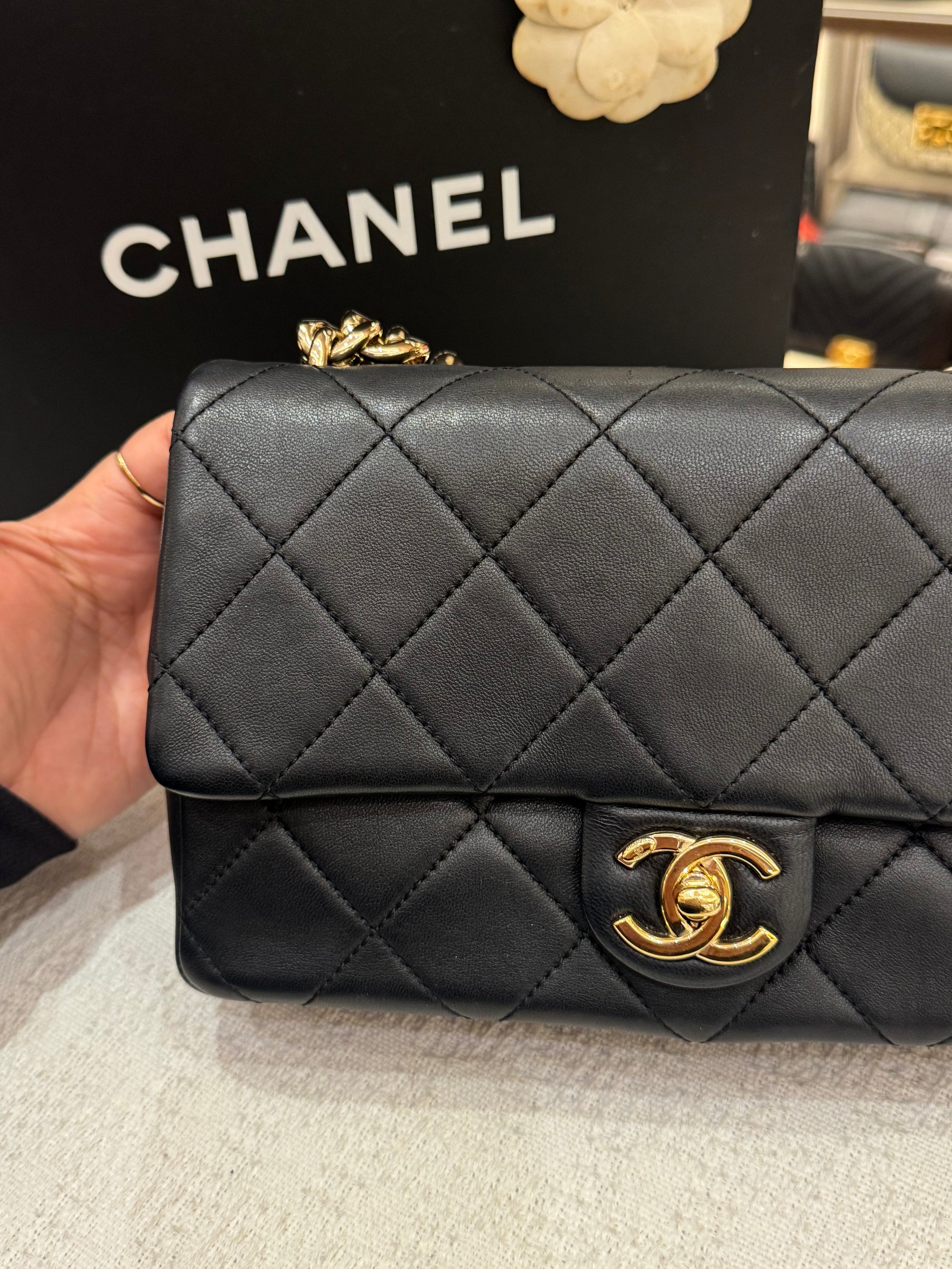 Chanel Resin Flap Chain Black