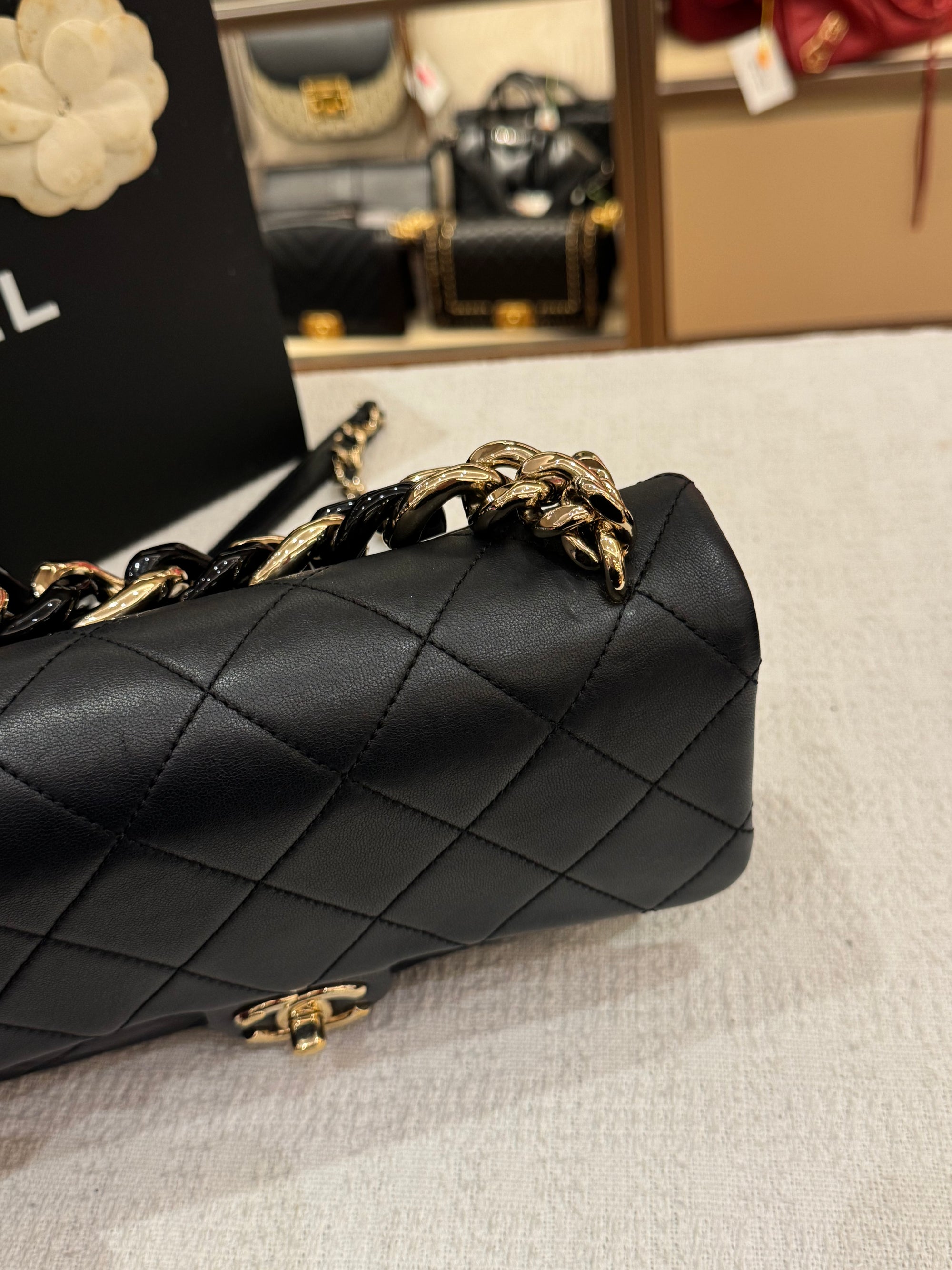 Chanel Resin Flap Chain Black