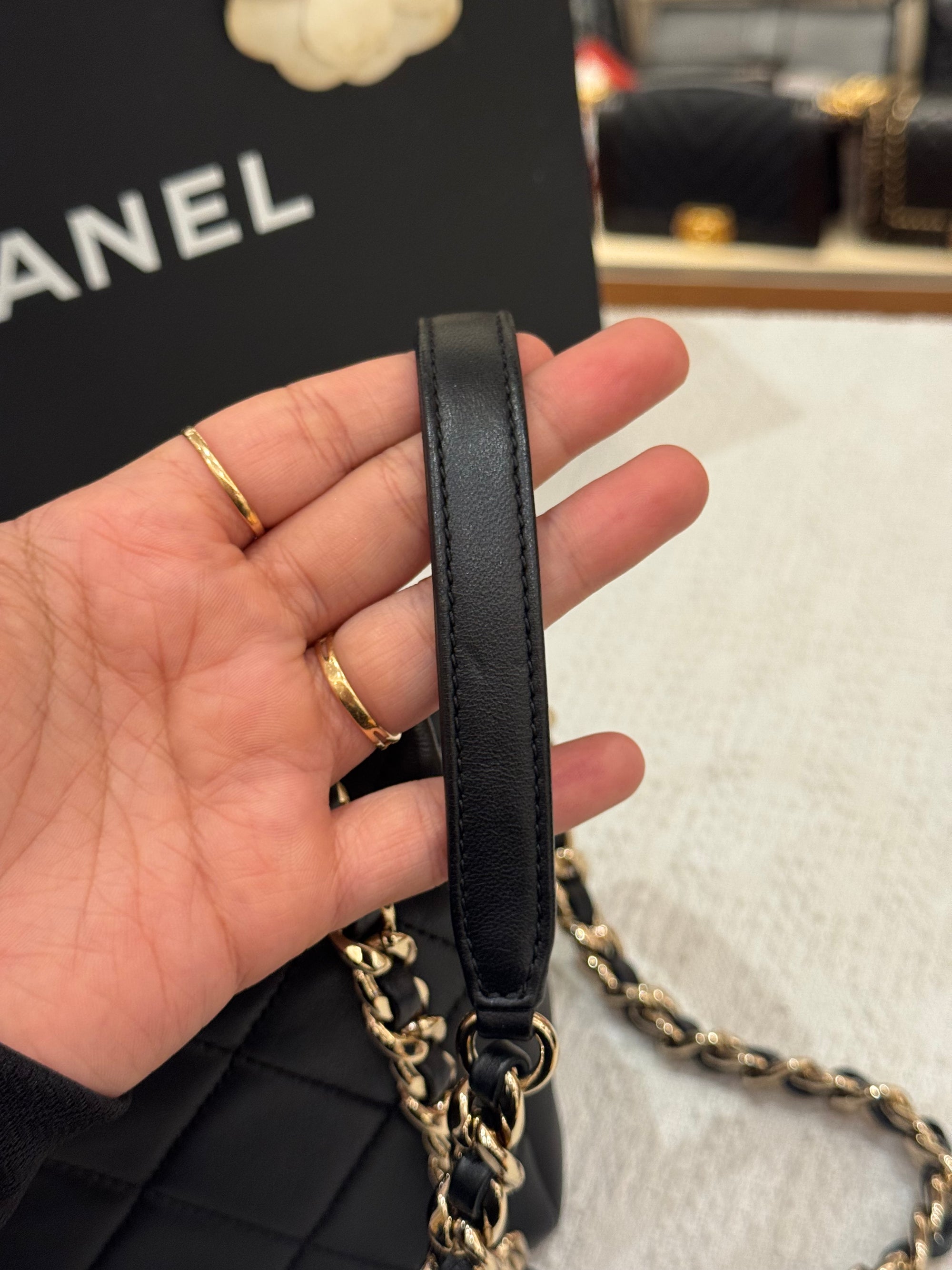 Chanel Resin Flap Chain Black