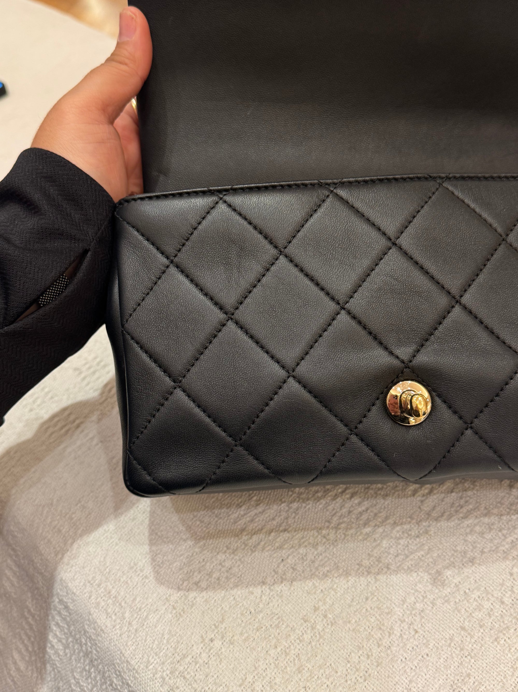 Chanel Resin Flap Chain Black
