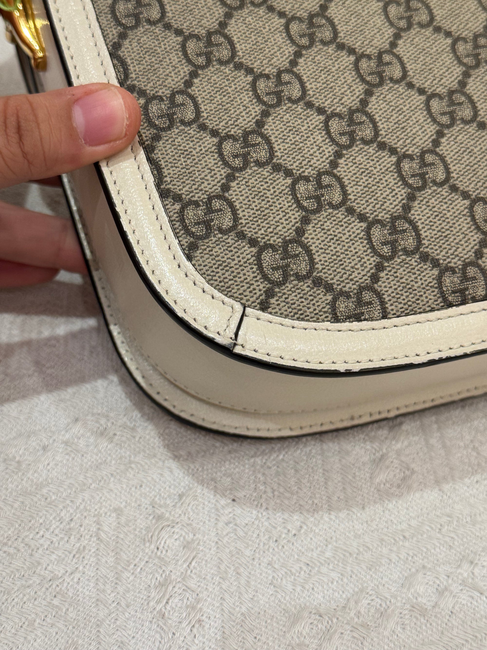 Gucci Horsebit Medium White
