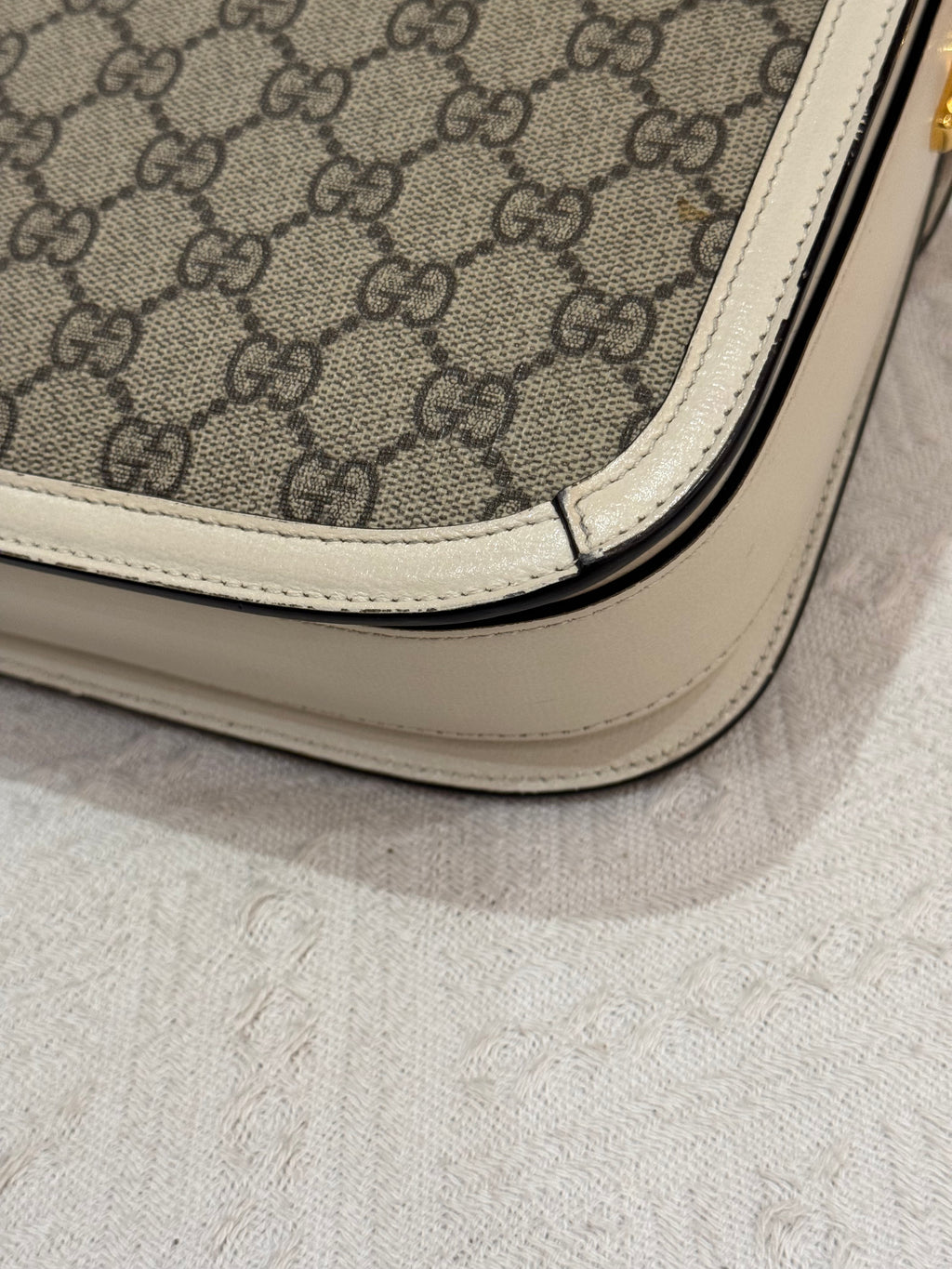 Gucci Horsebit Medium White